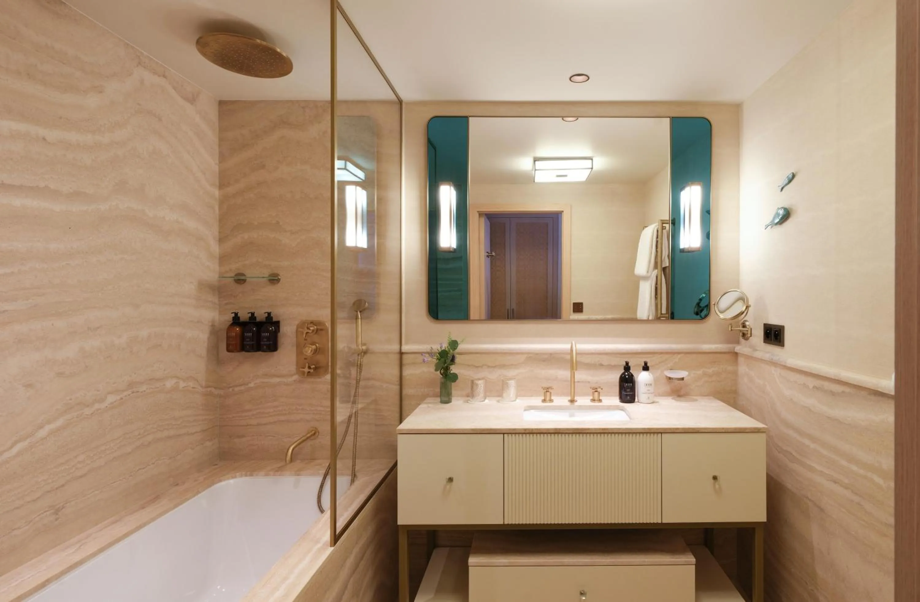 Bathroom in Villa Miraé by Inwood Hotels - Cap d'Antibes