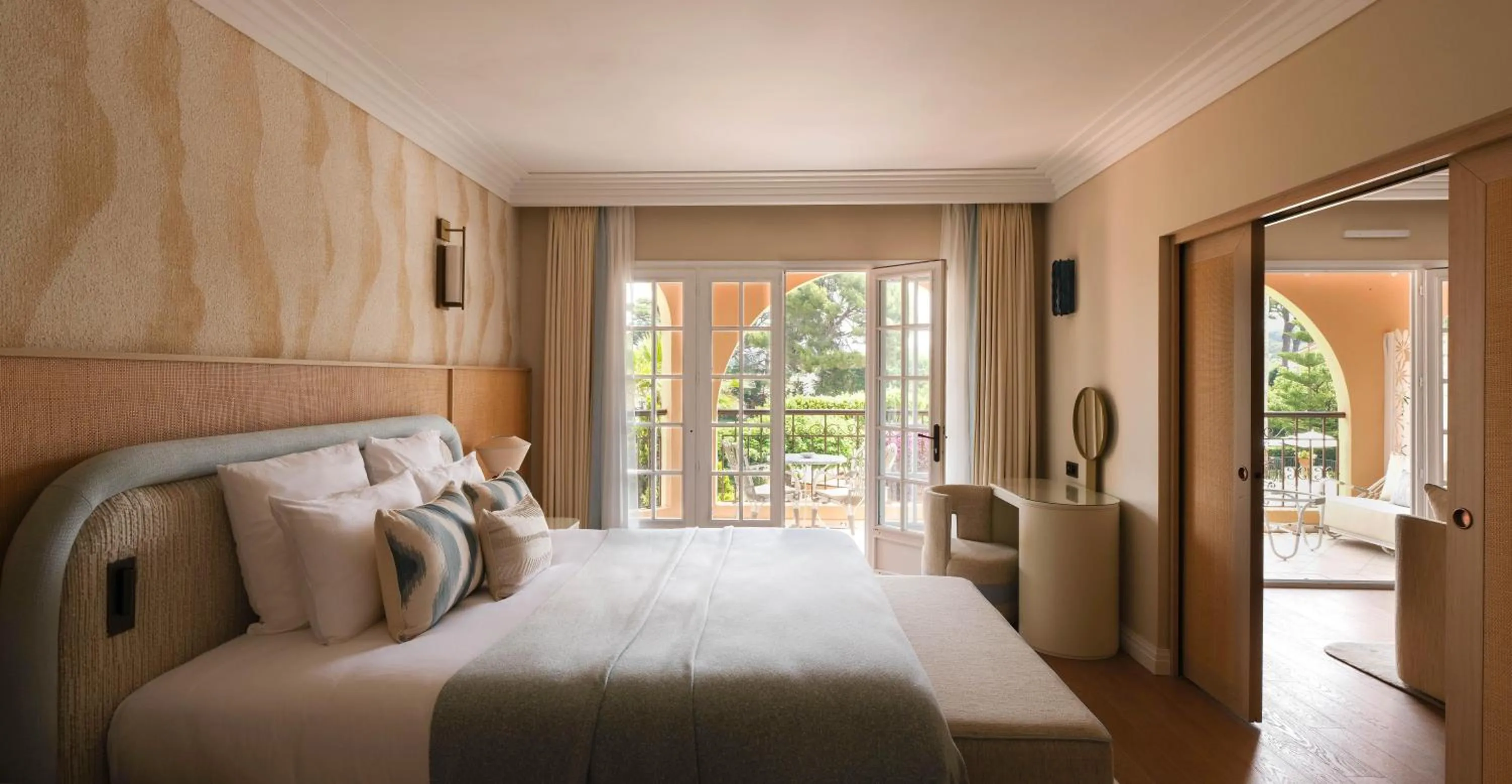 Photo of the whole room, Bed in Villa Miraé by Inwood Hotels - Cap d'Antibes