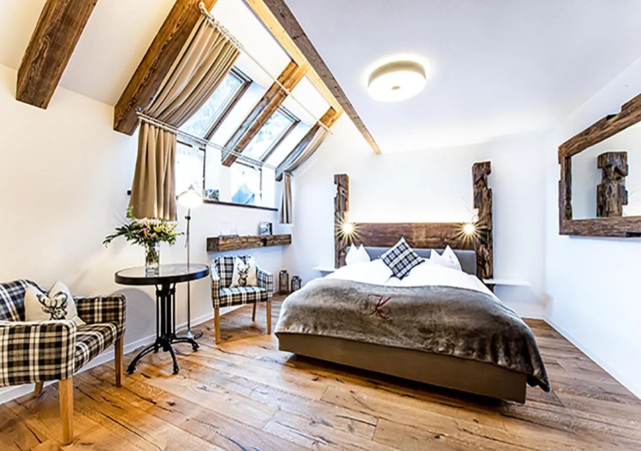 Bed in Hotel Kemmeriboden-Bad AG