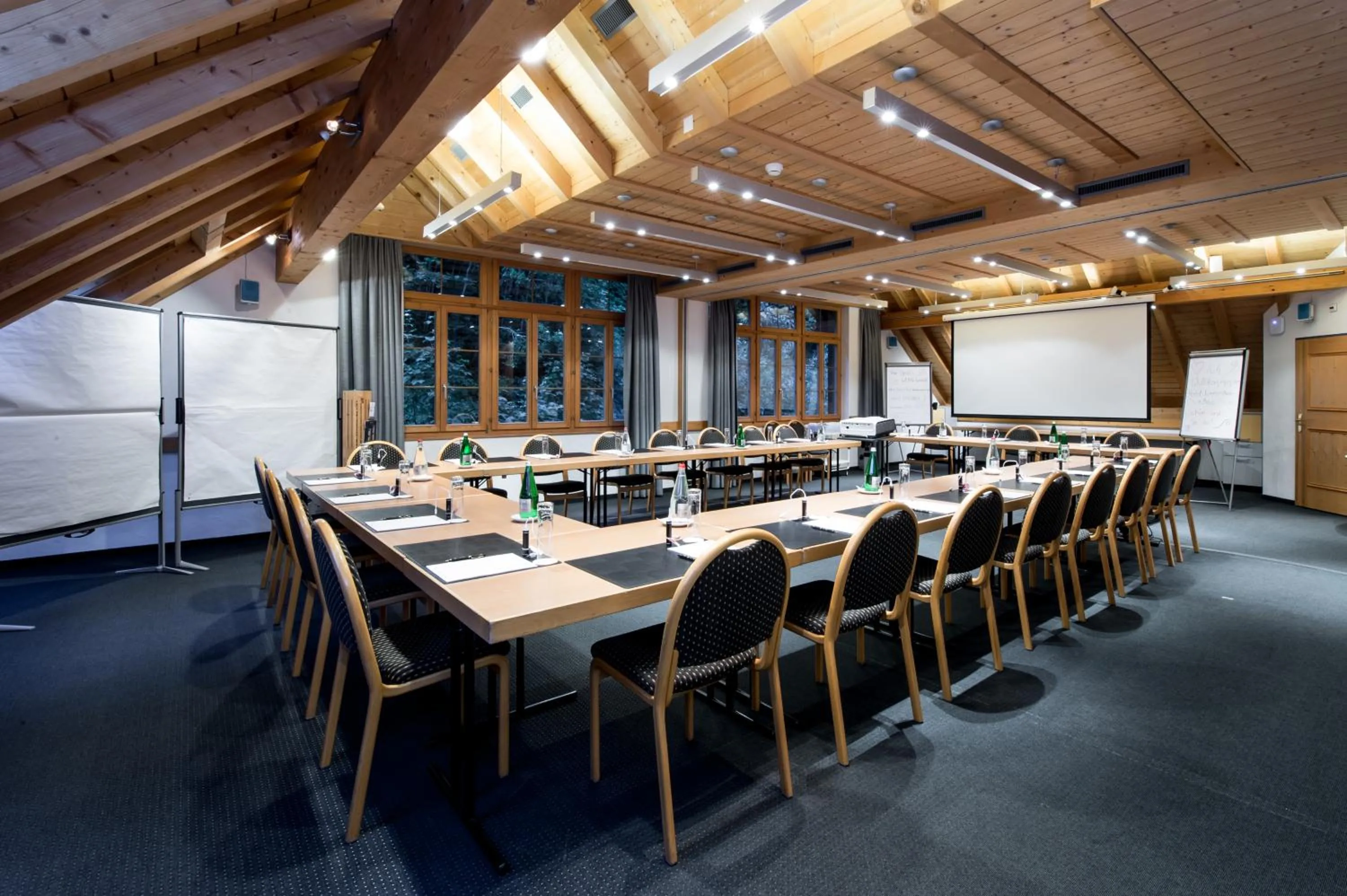 Business facilities in Hotel Kemmeriboden-Bad AG