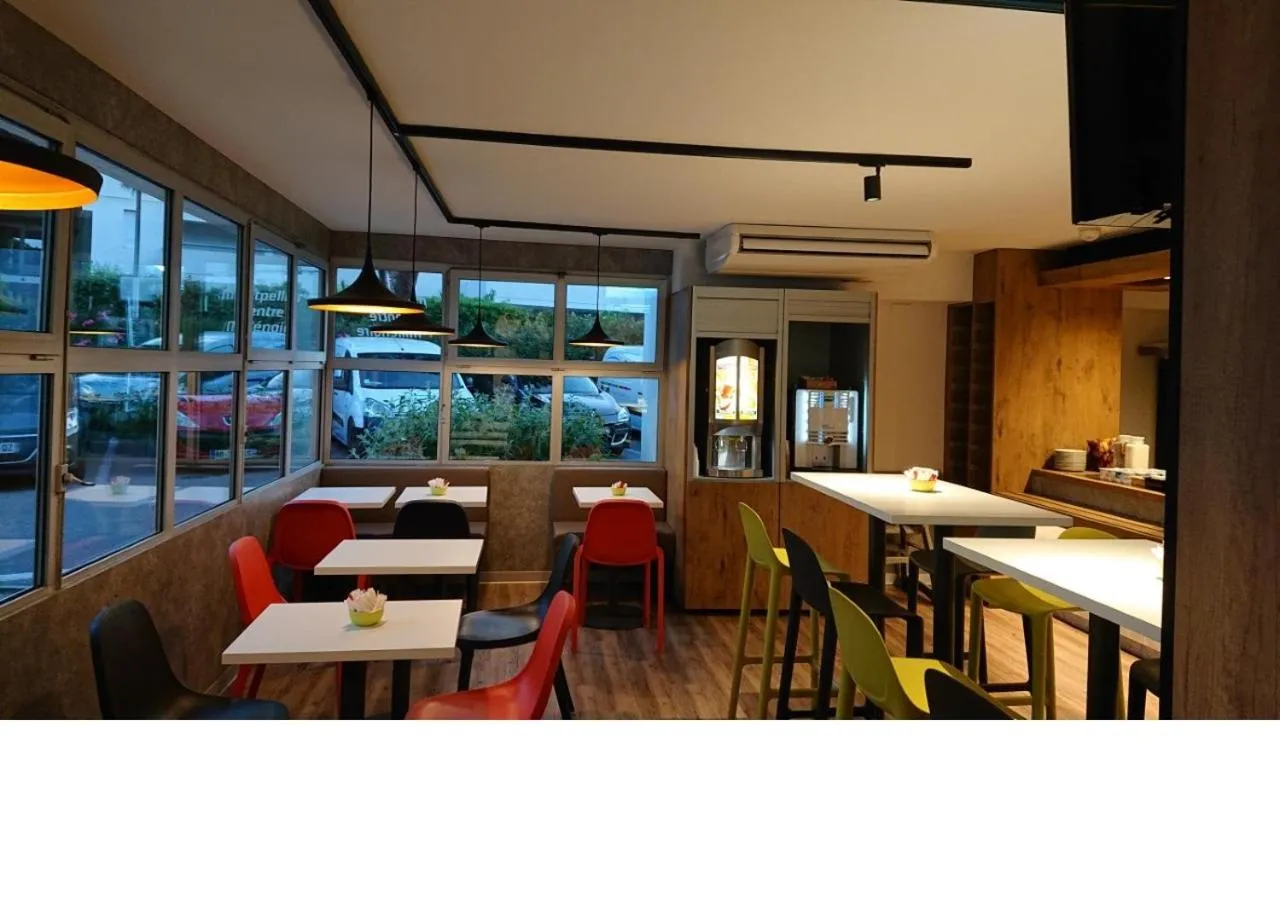 Buffet breakfast in Hotel Ibis Budget Montpellier Centre Millenaire -