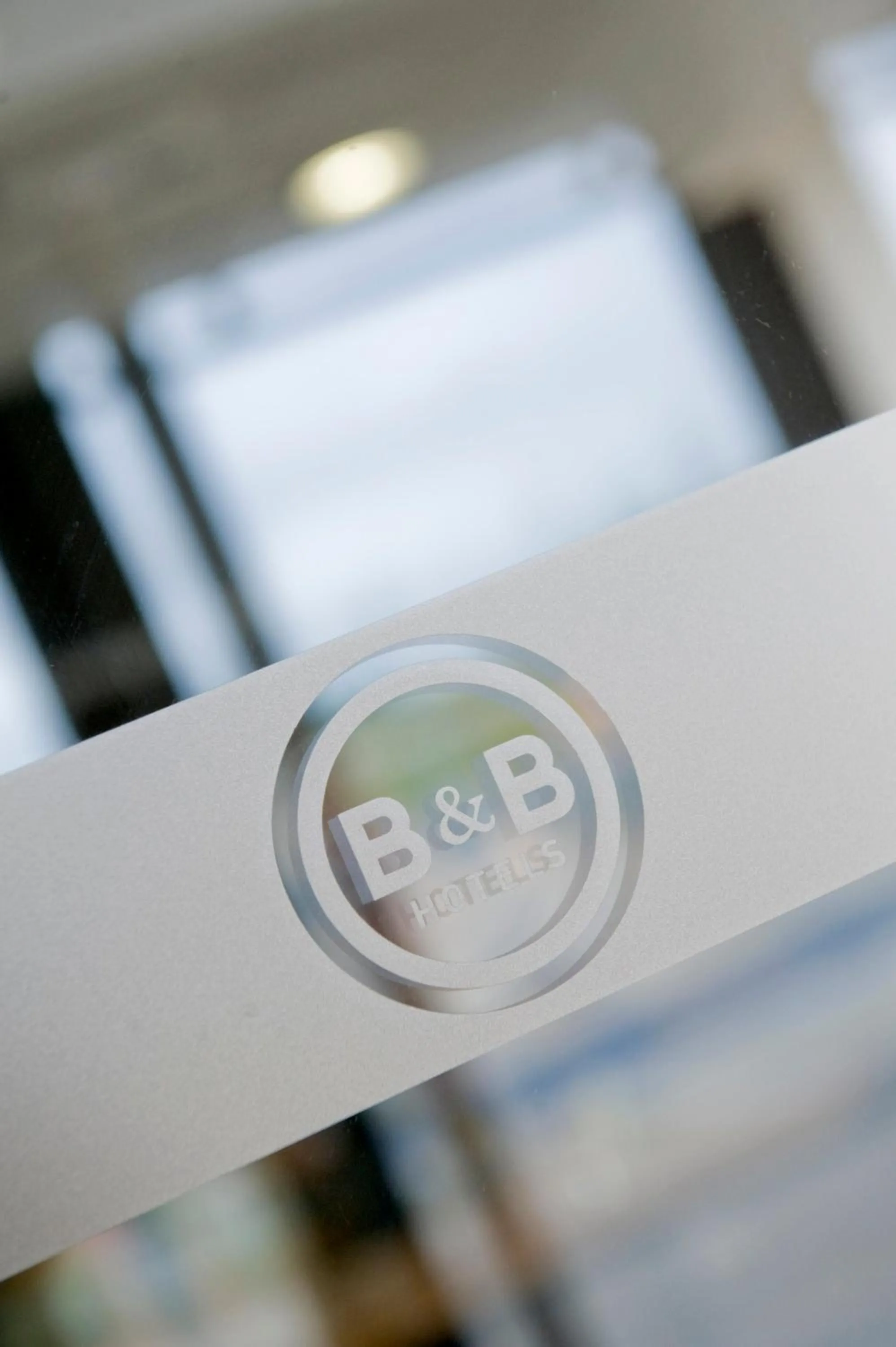 Logo/Certificate/Sign in B&B HOTEL Cannes Mouans Sartoux