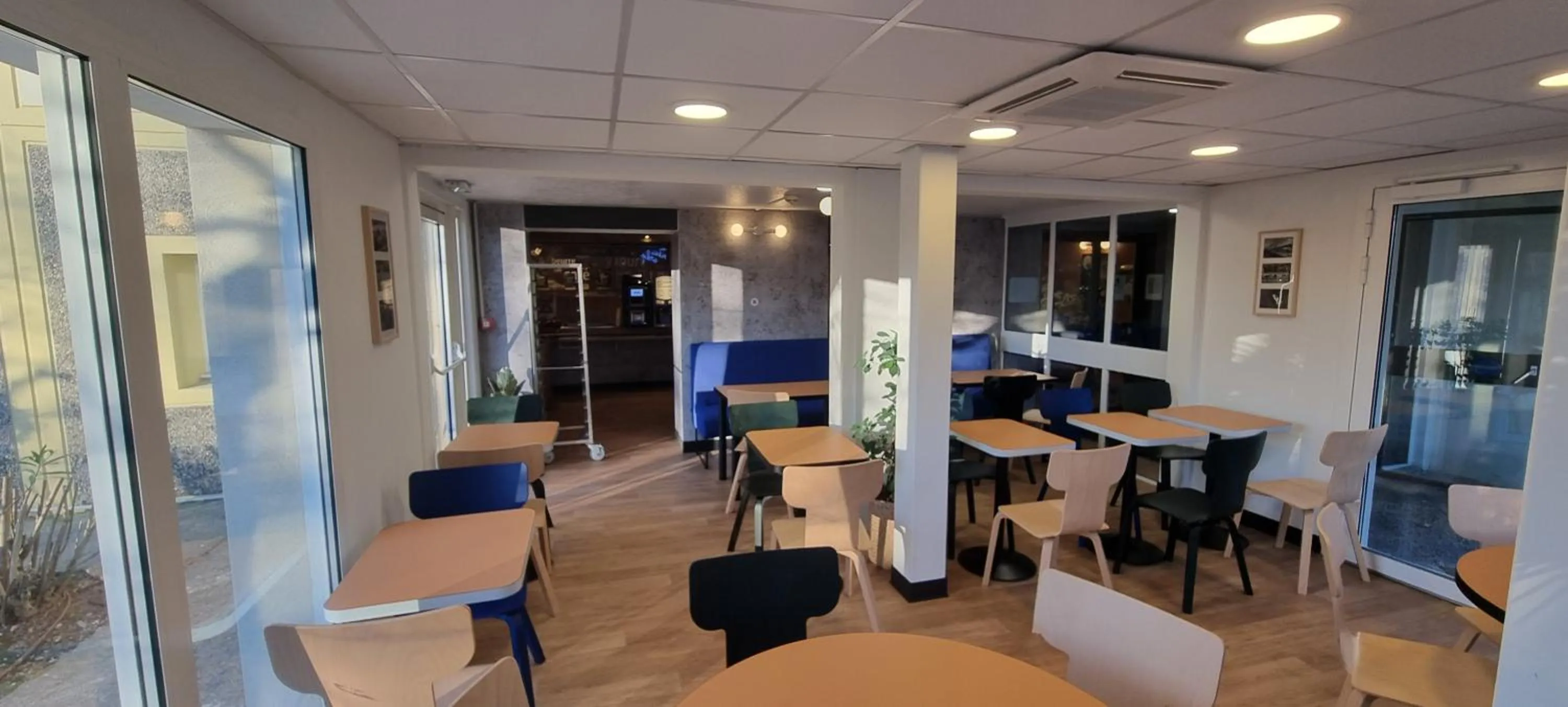 Breakfast in B&B HOTEL Cannes Mouans Sartoux