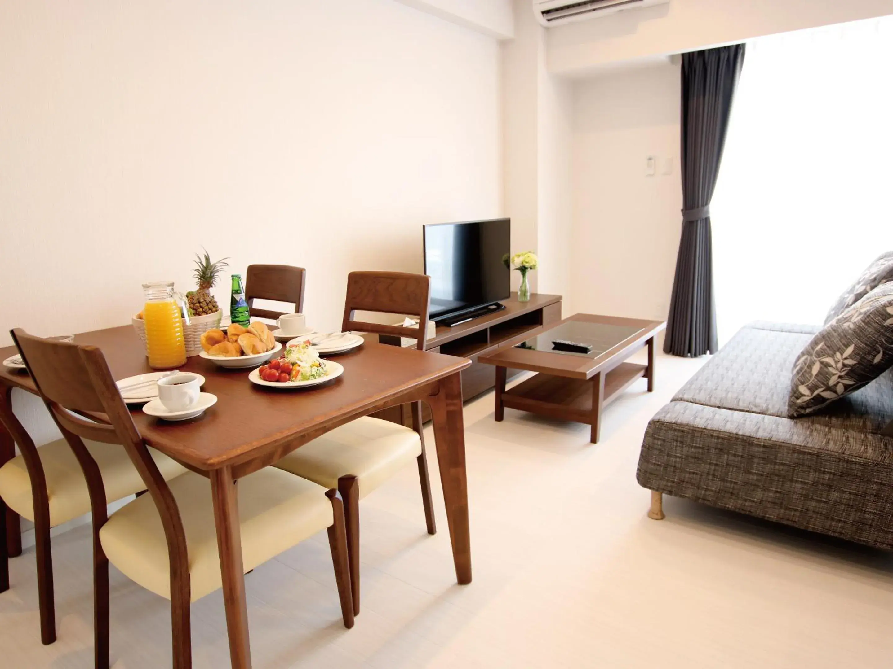 Standard Double Room in Sunset Resort Mihama -SEVEN Hotels and Resorts- Standard Double Room in Sunset Resort Mihama -SEVEN Hotels and Resorts-