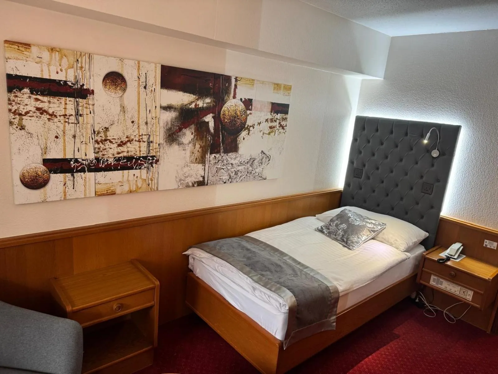 Bed in Hôtel des Trois Rois