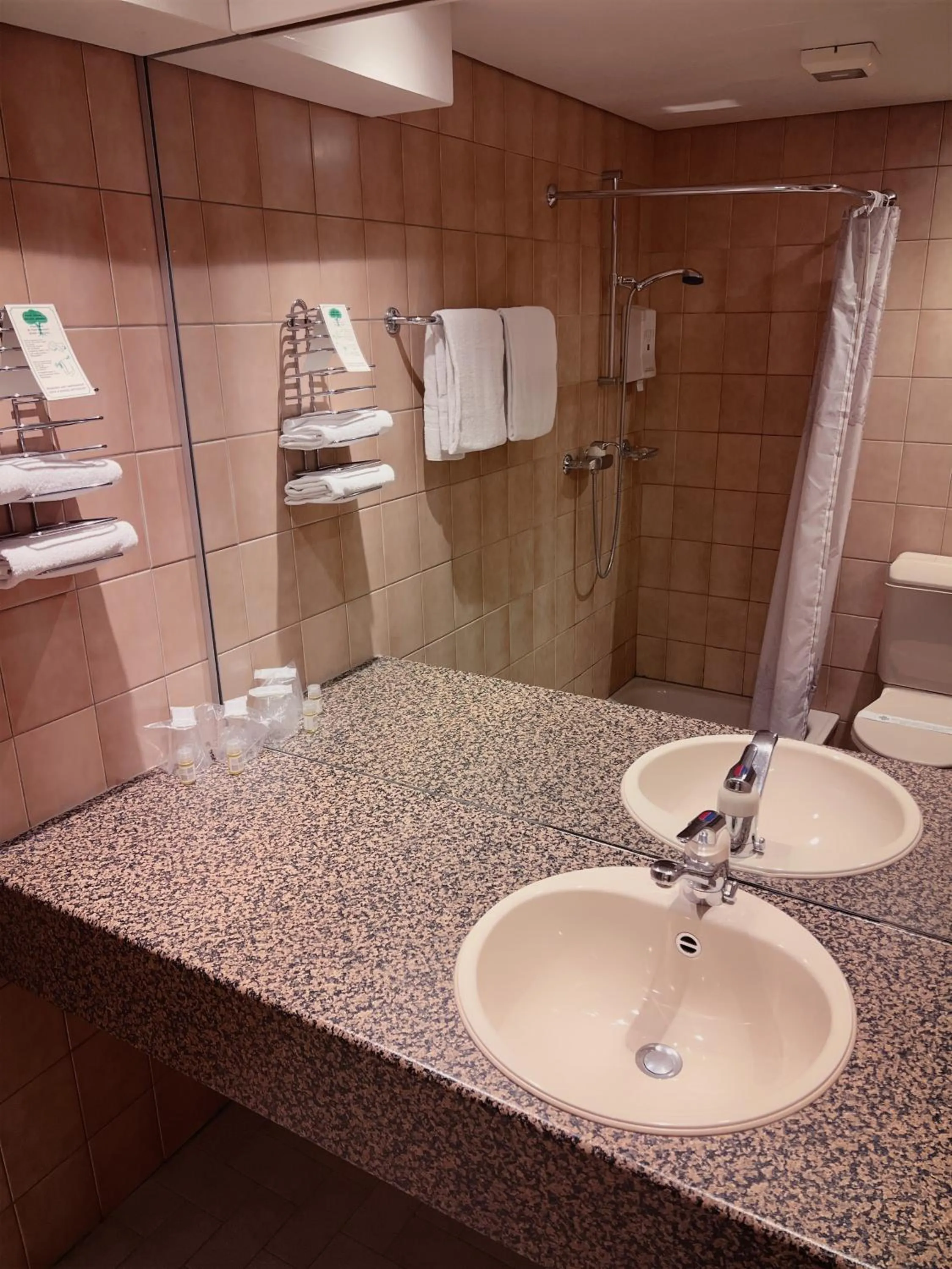 Bathroom in Hôtel des Trois Rois