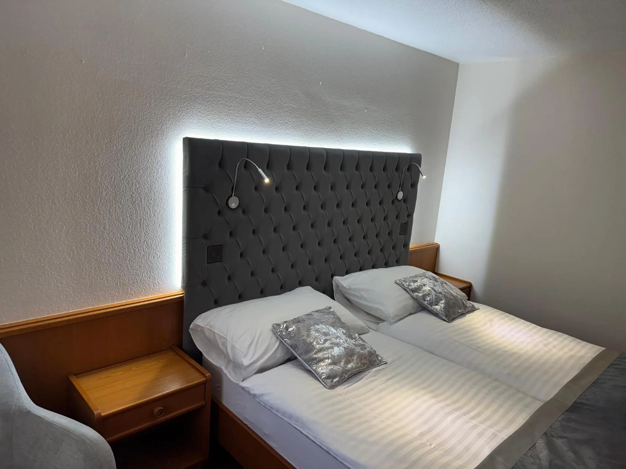 Bed in Hôtel des Trois Rois