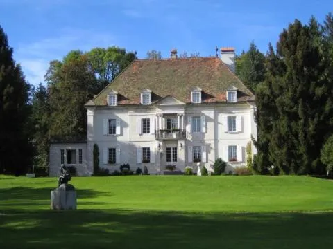 Nearby landmark in Hôtel des Trois Rois
