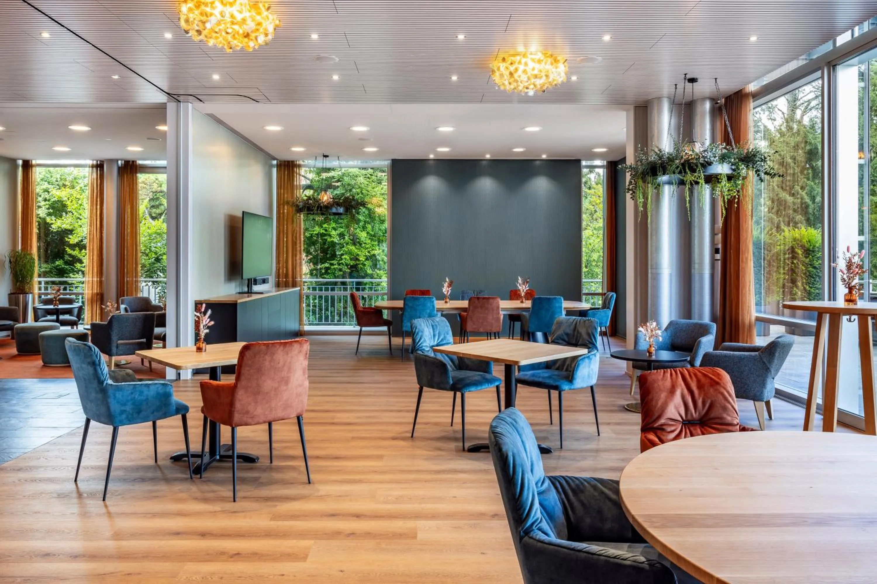 Restaurant/places to eat in Sedartis Swiss Quality Hotel