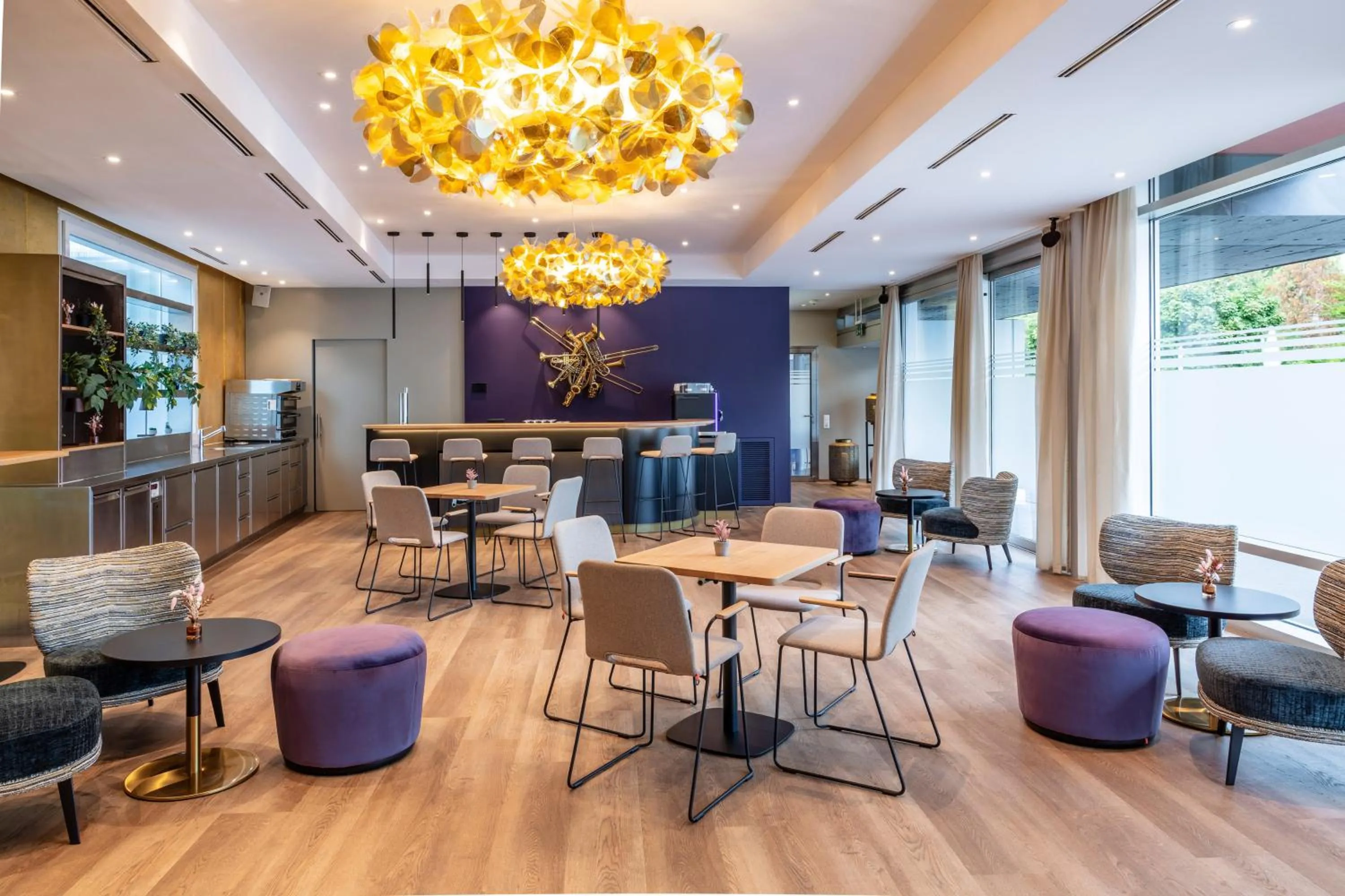 Restaurant/places to eat in Sedartis Swiss Quality Hotel