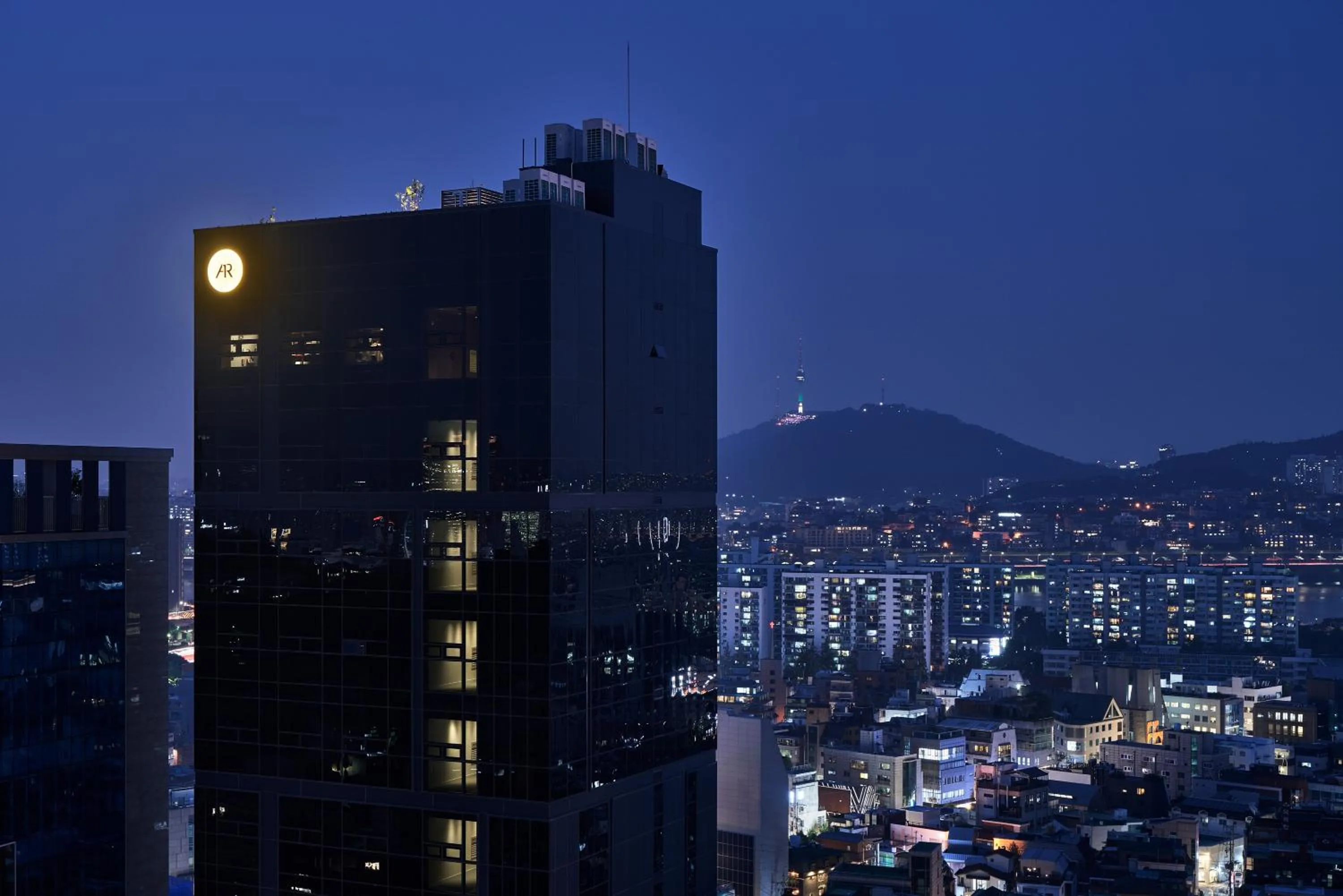 Property building in HOTEL ANTEROOM SEOUL