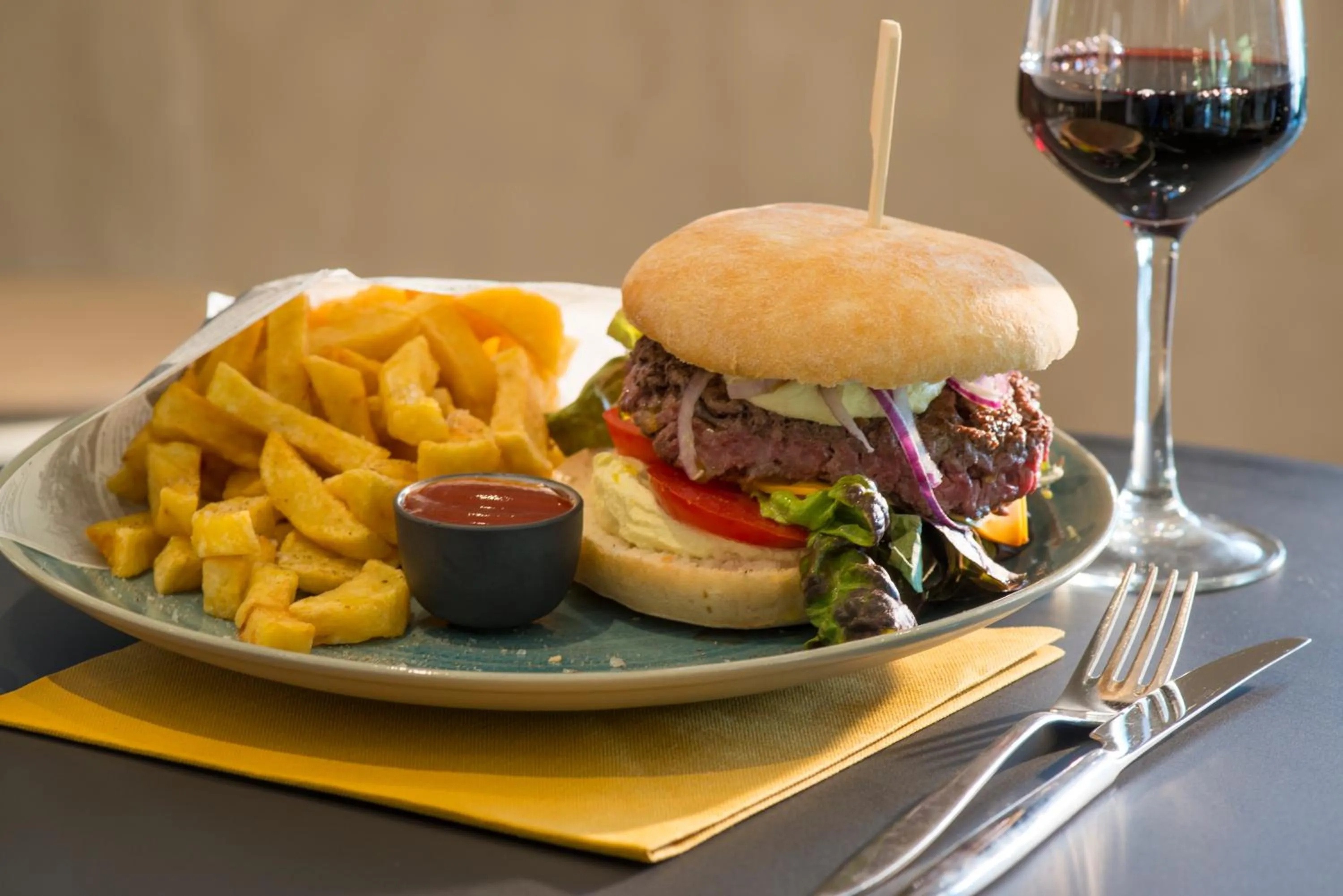 Lunch in ibis budget Pertuis Portes du Luberon