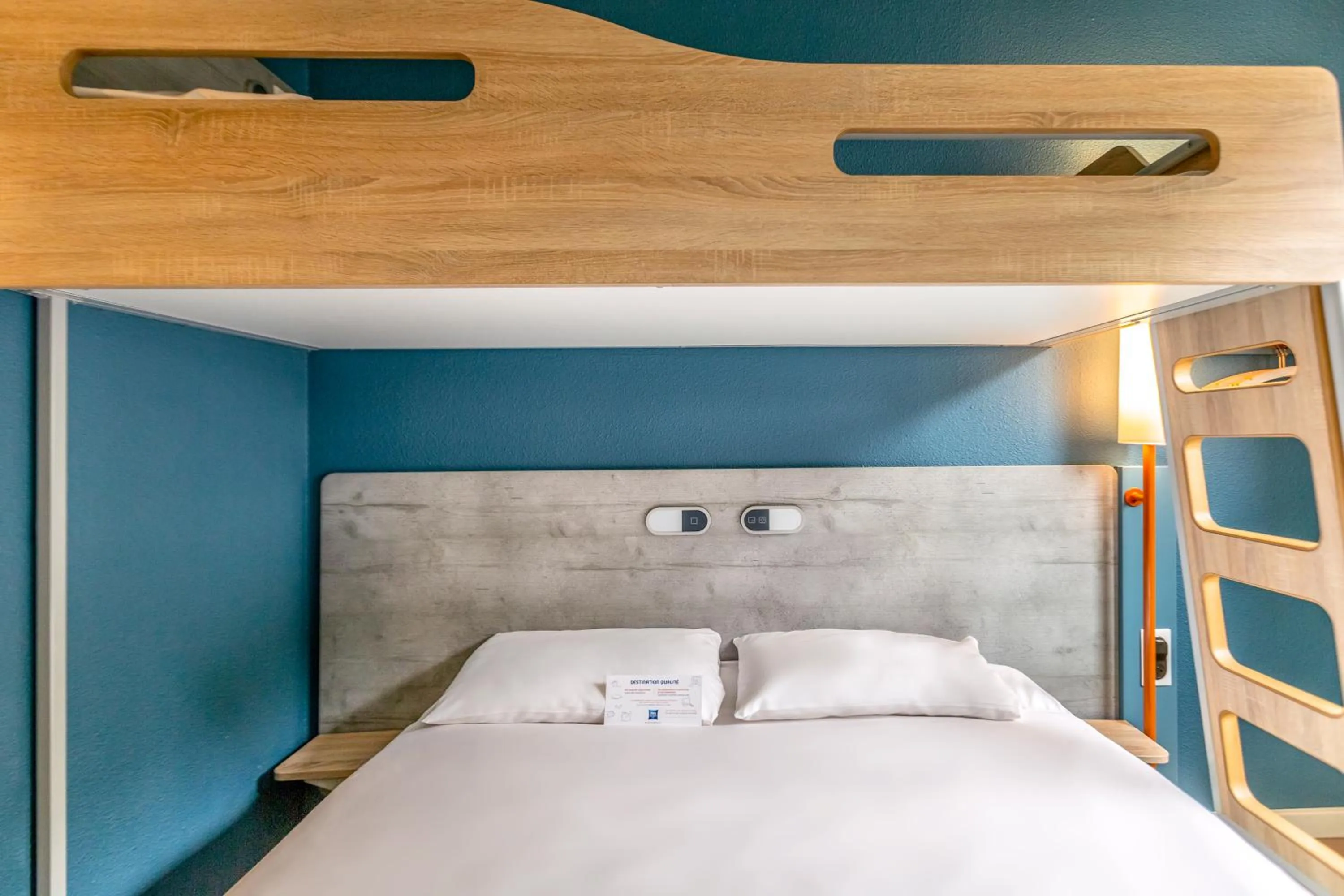 bunk bed, Bed in ibis budget Pertuis Portes du Luberon