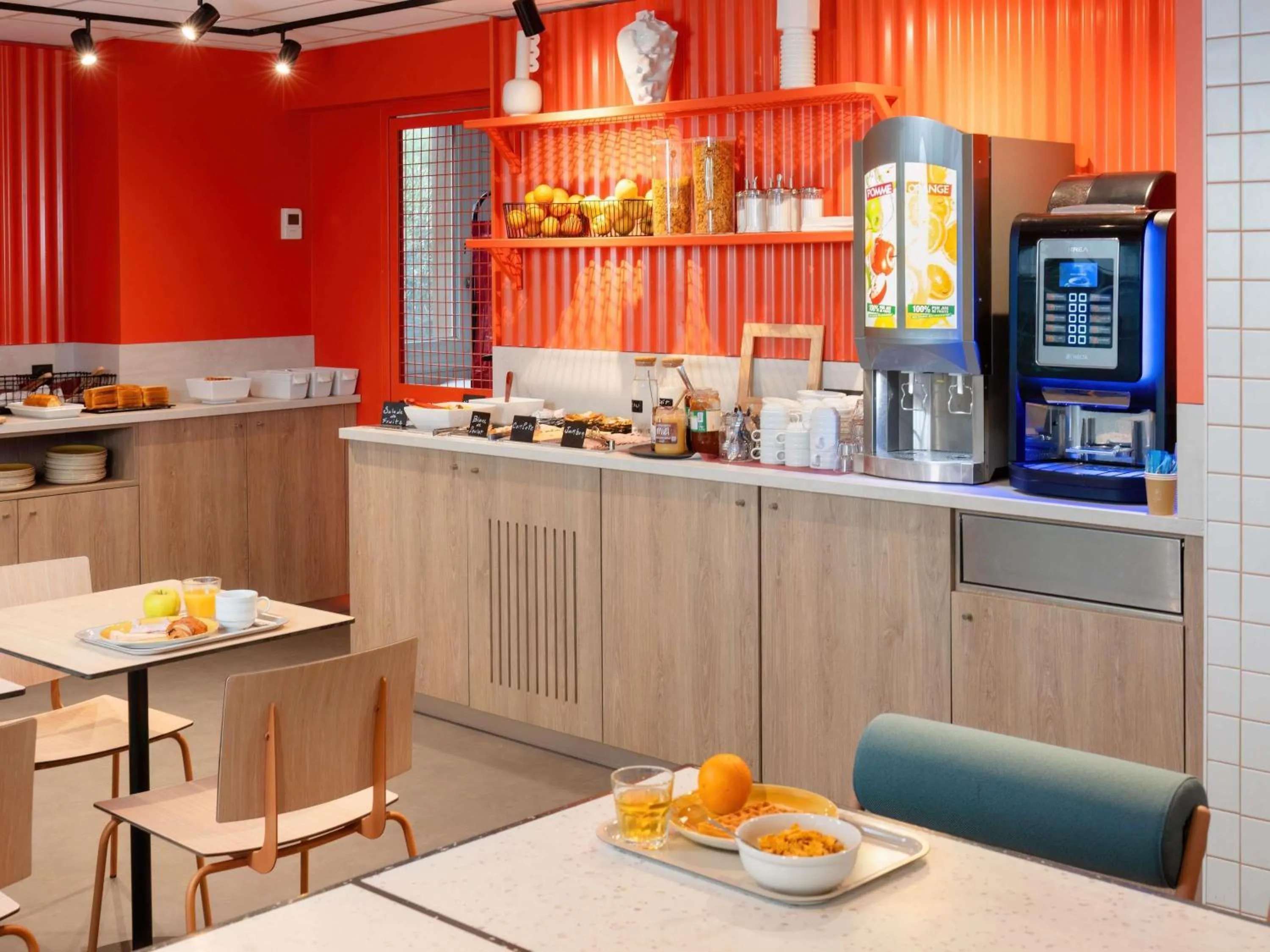 Breakfast in ibis budget Pertuis Portes du Luberon