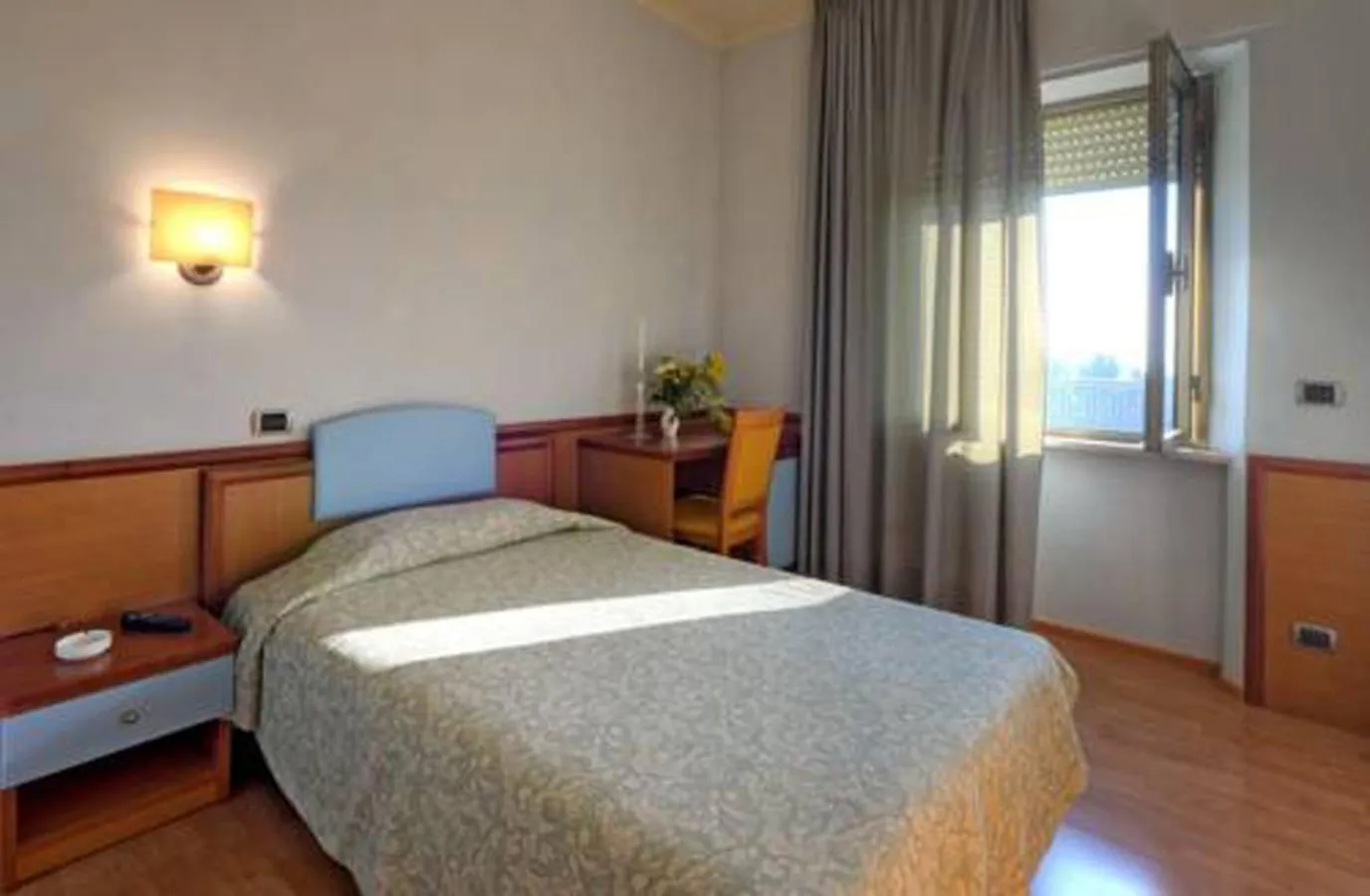 Photo of the whole room, Bed in Hotel Ostello Settecolli Sport