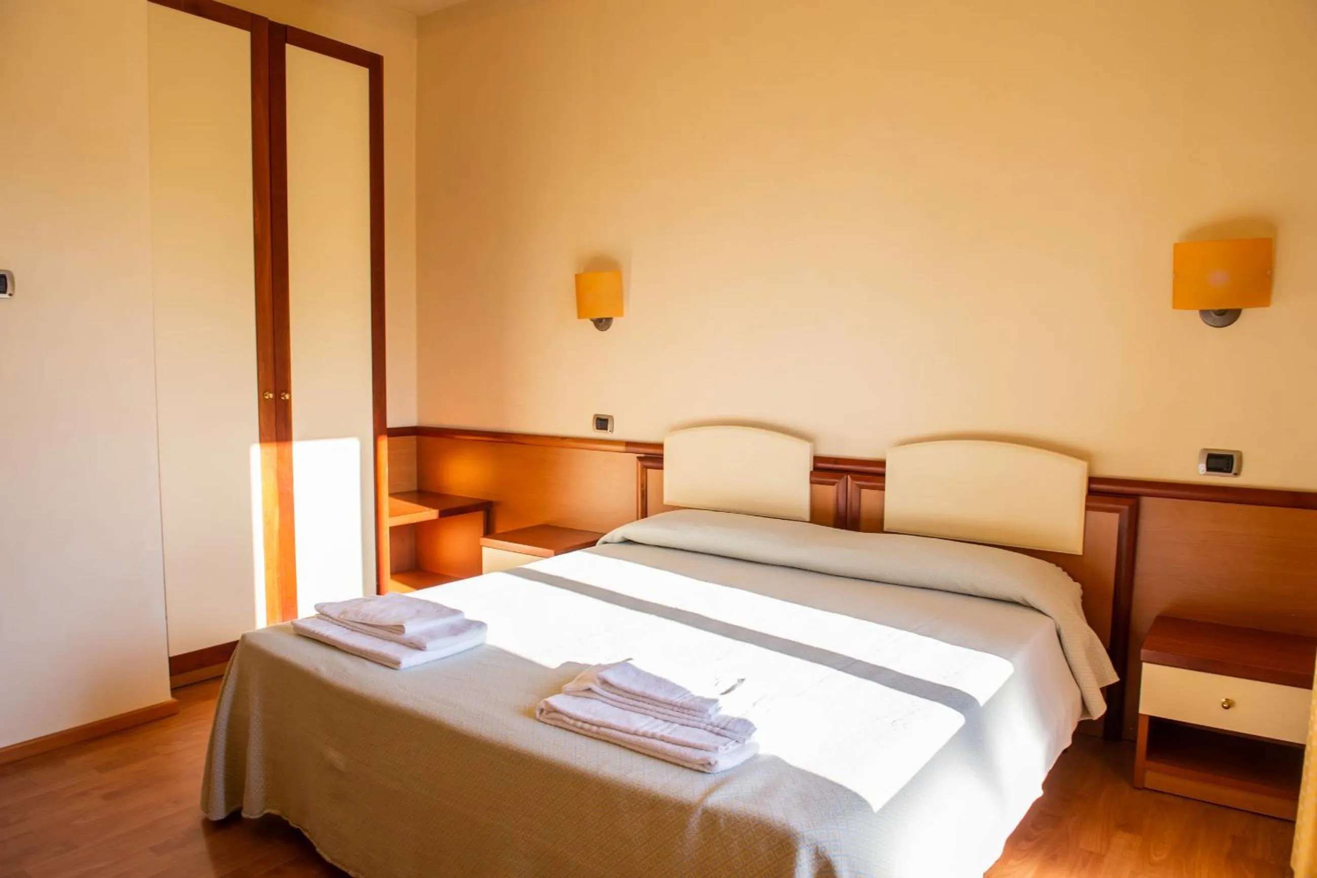 Mountain view, Bed in Hotel Ostello Settecolli Sport