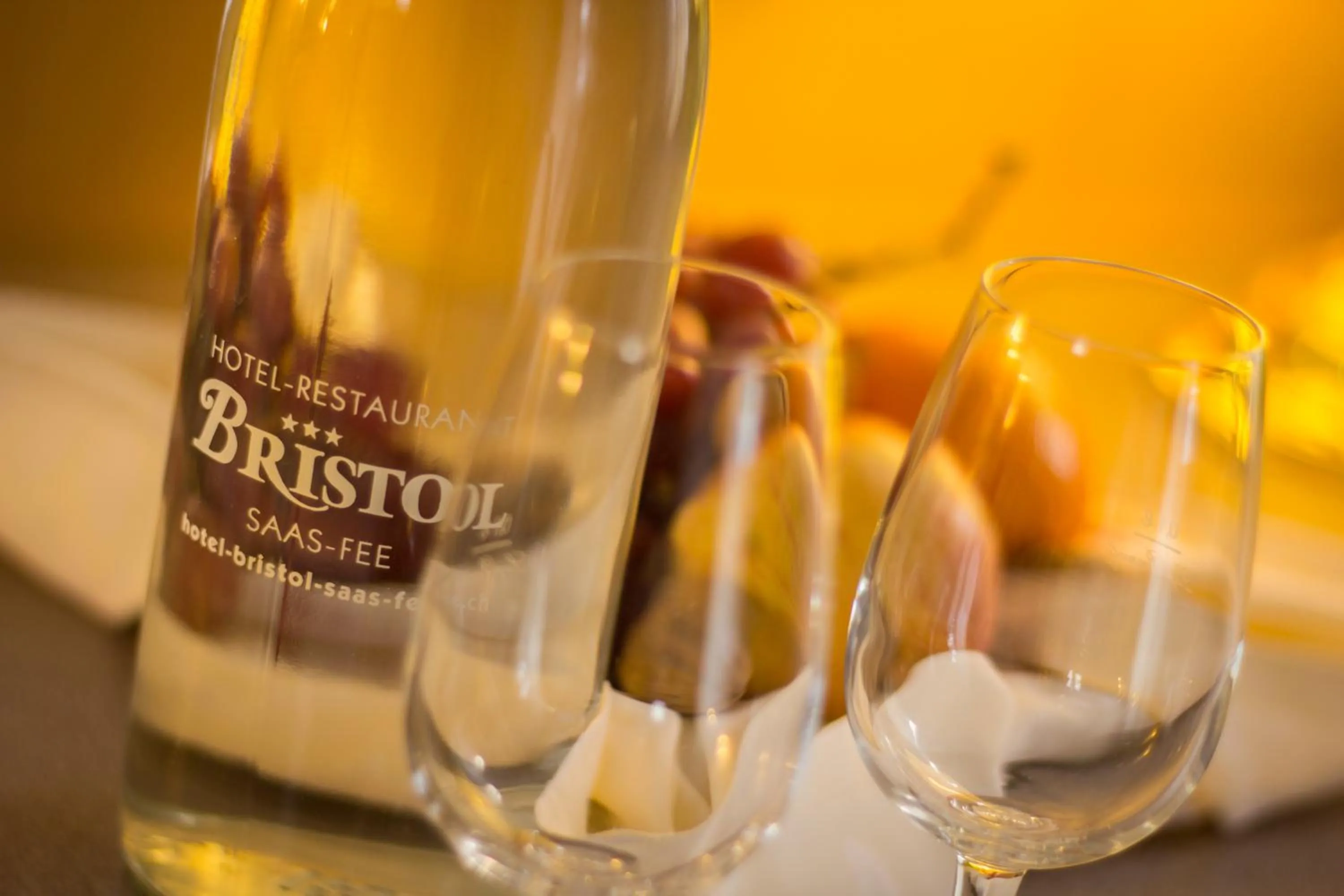 Decorative detail in Hotel Bristol