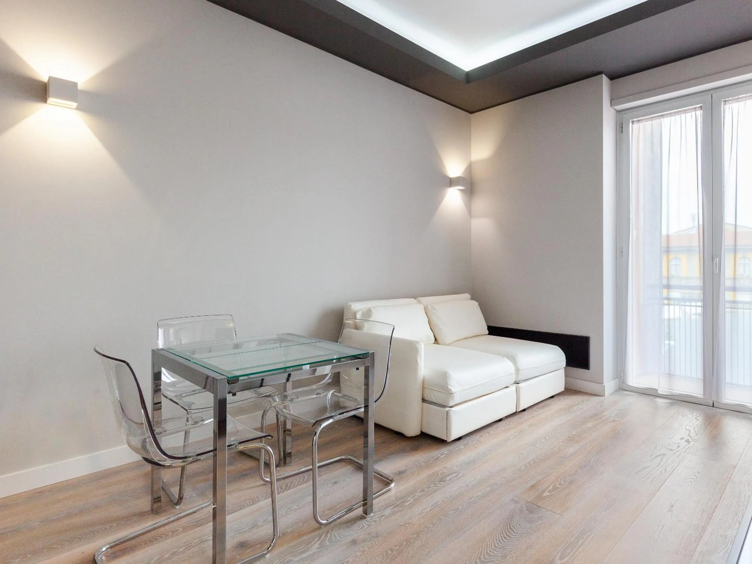 Photo of the whole room in easyhomes-City Centre Suites