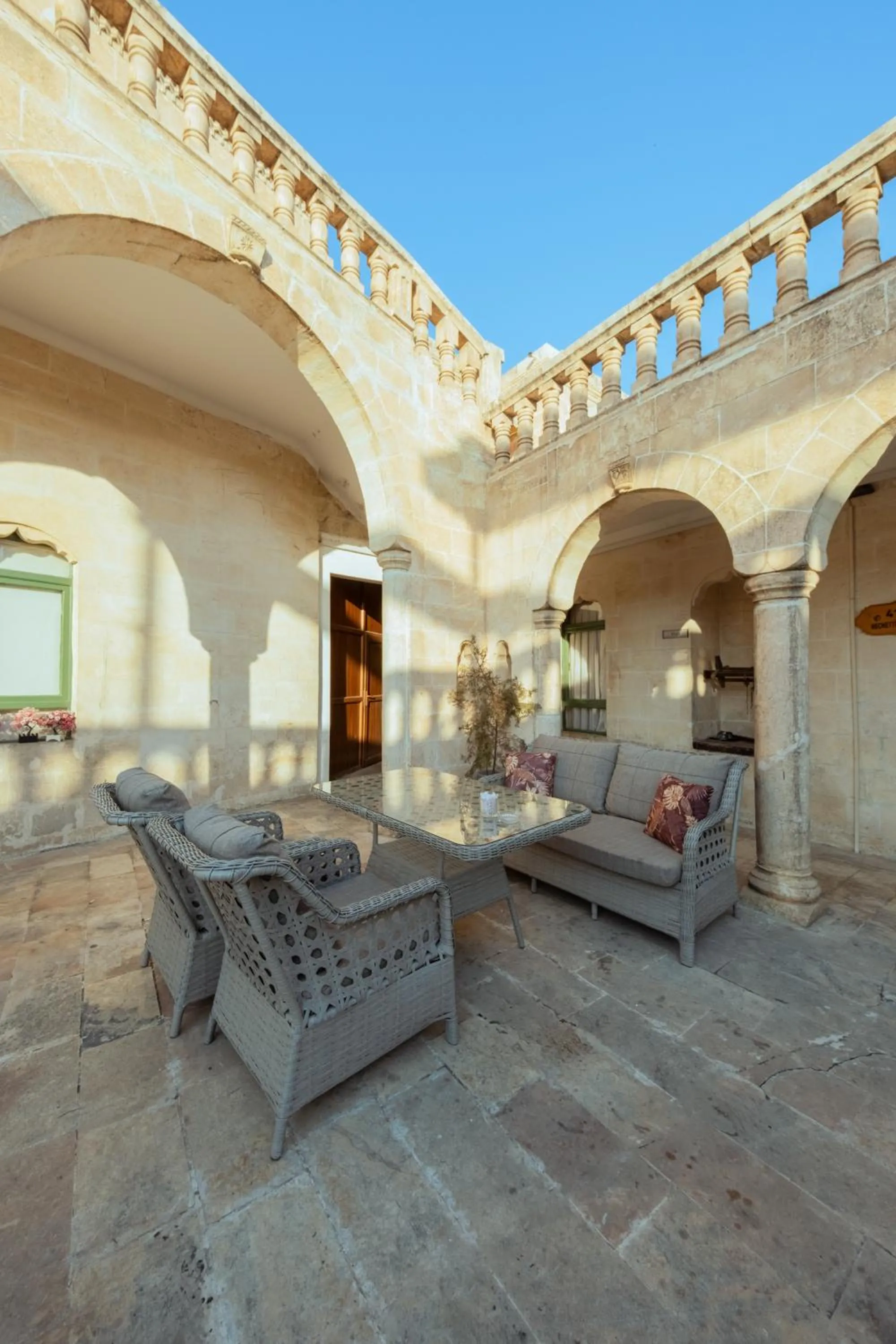 Narlı Ev Butik Otel