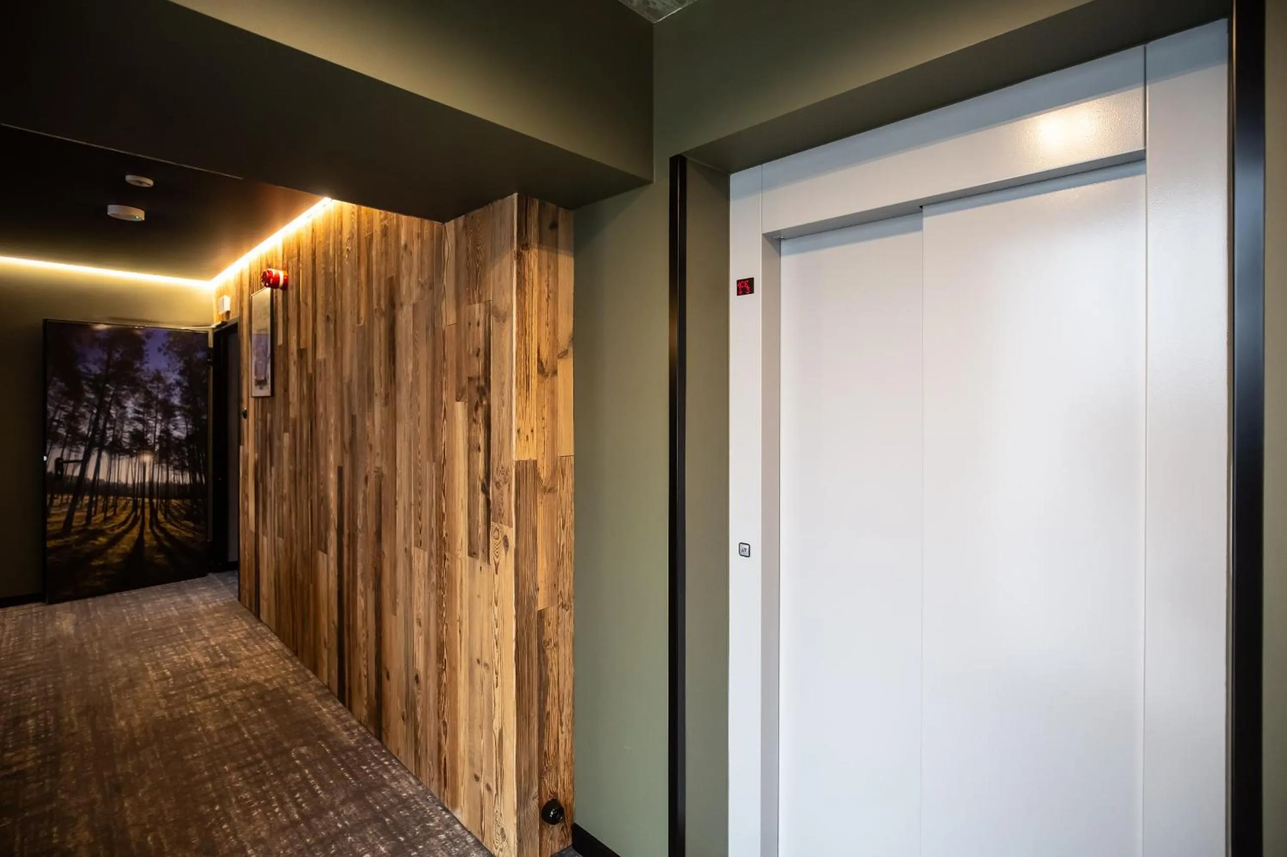 elevator in OTTON-Charzykowy Bed&Restaurant