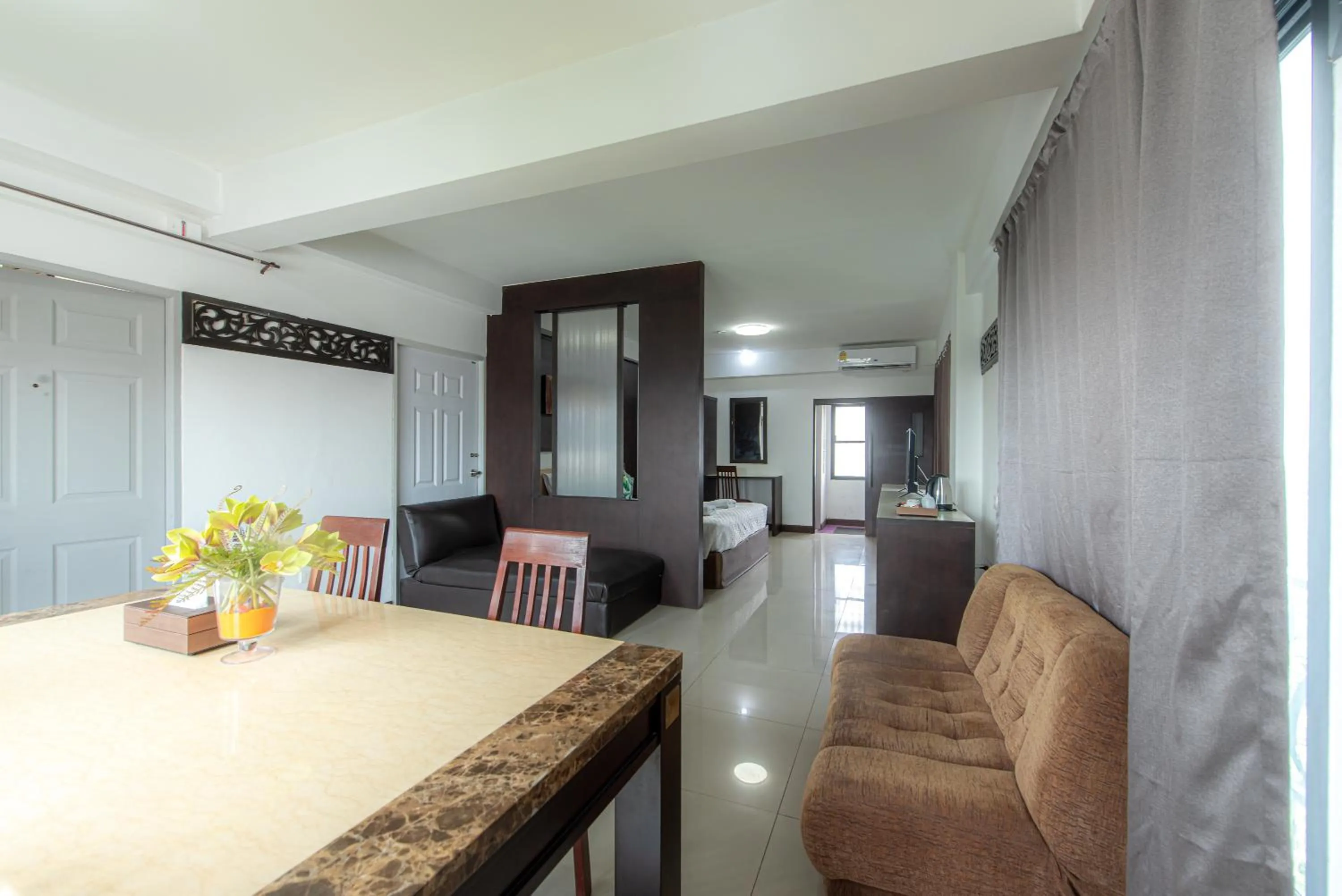 Seating area in The Wing Design Hotel