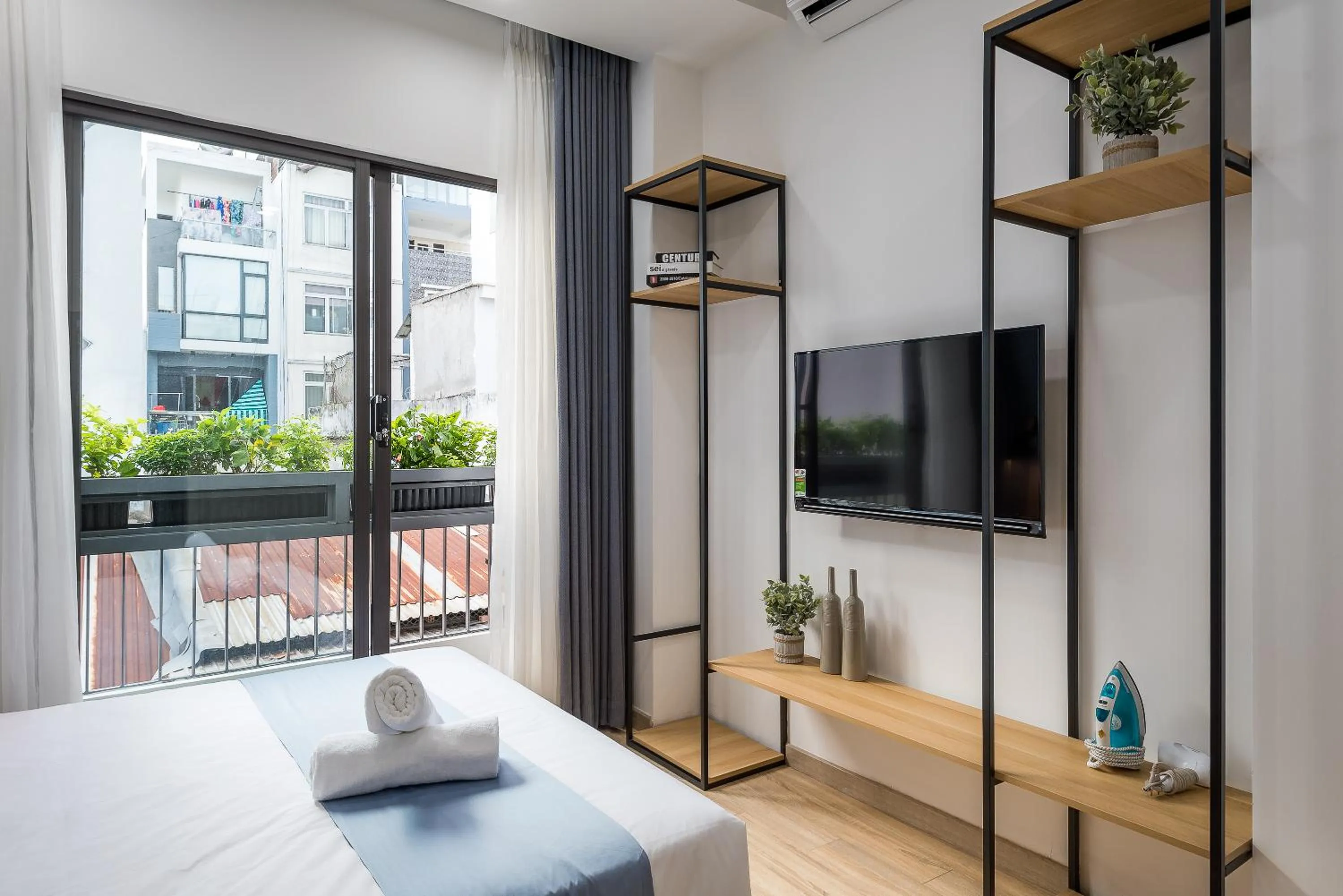 TV and multimedia, Bed in Cozrum Homes Ambera House