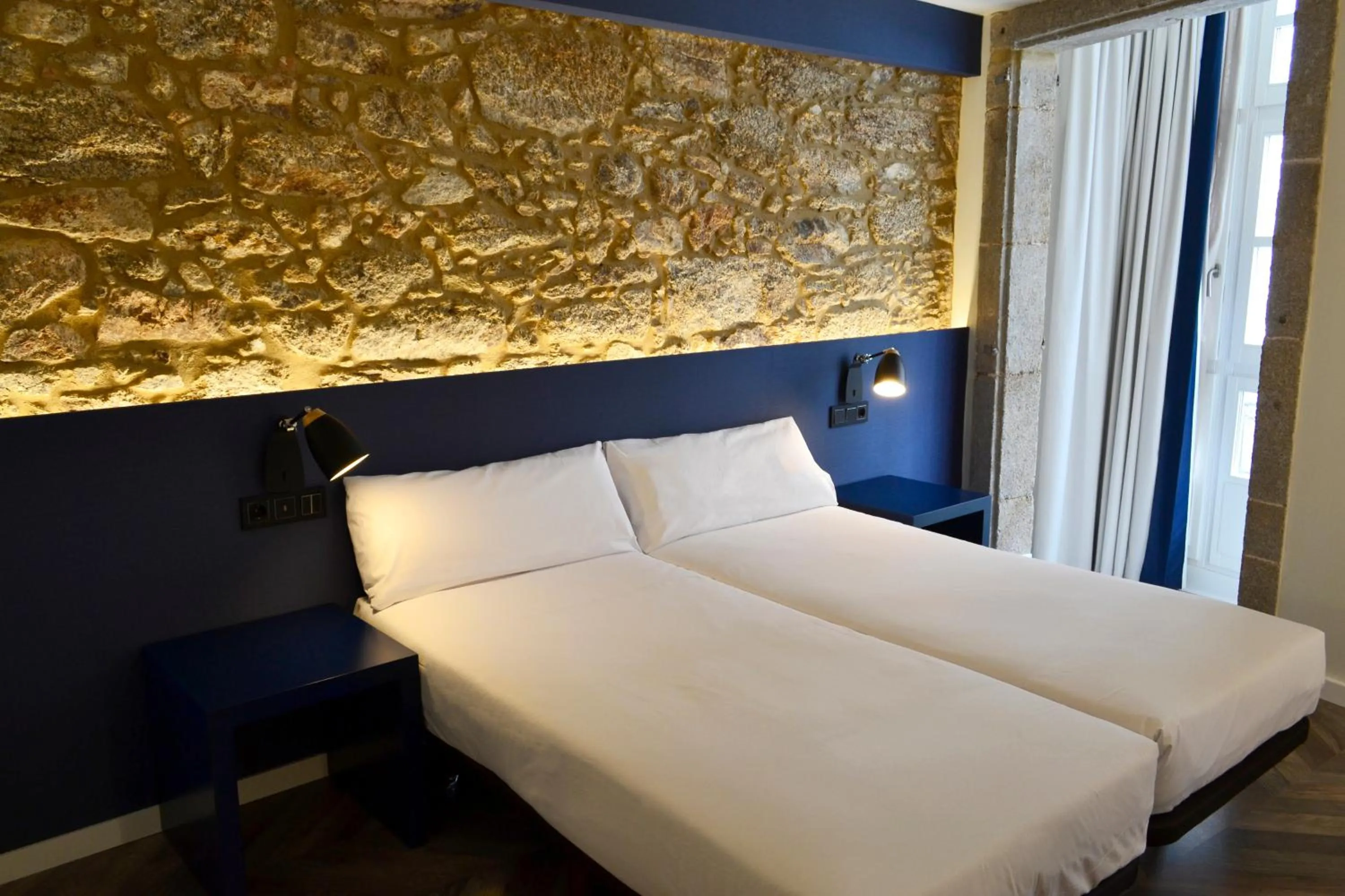 Bed in Hotel Alda Galería Coruña