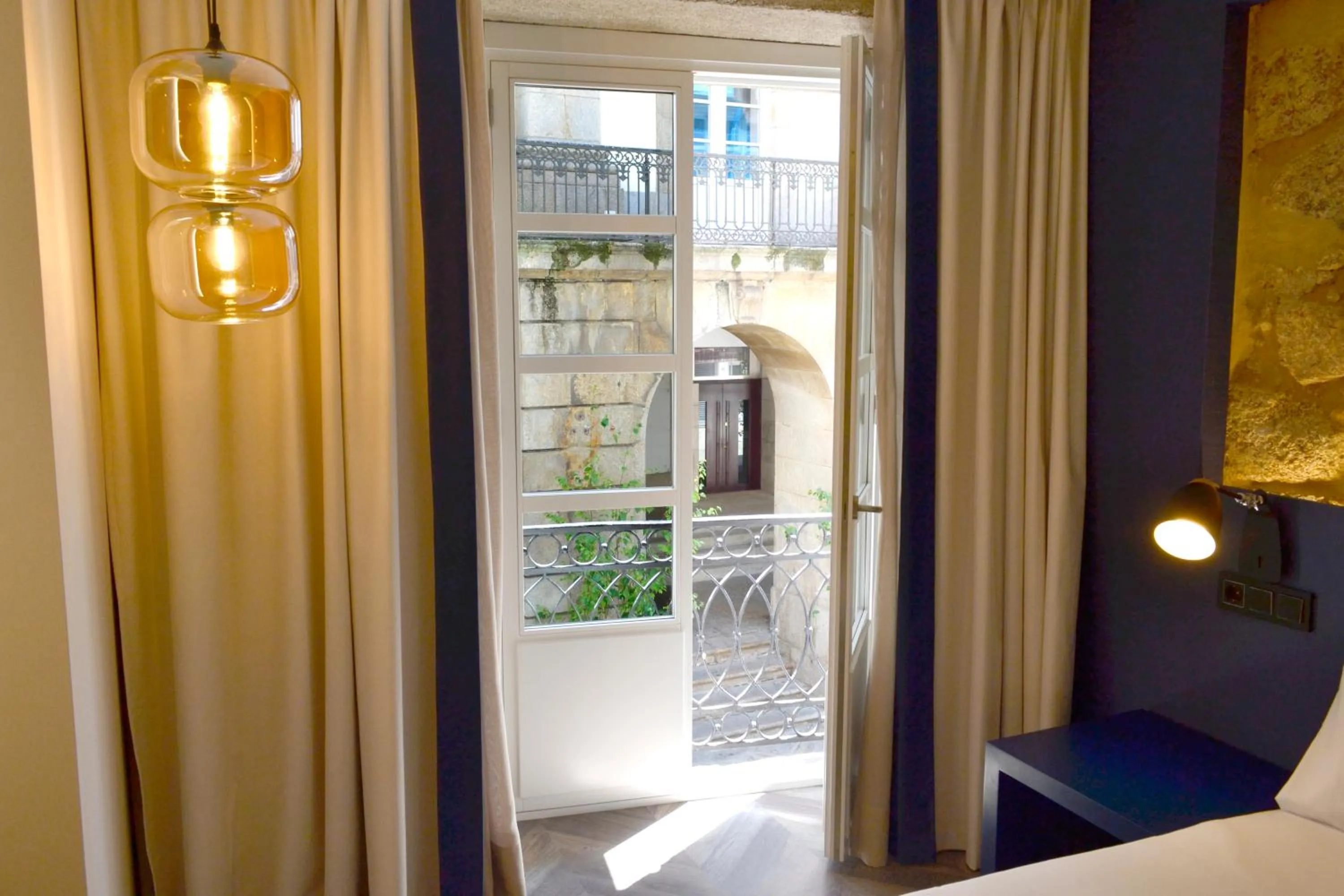 Decorative detail, Bed in Hotel Alda Galería Coruña