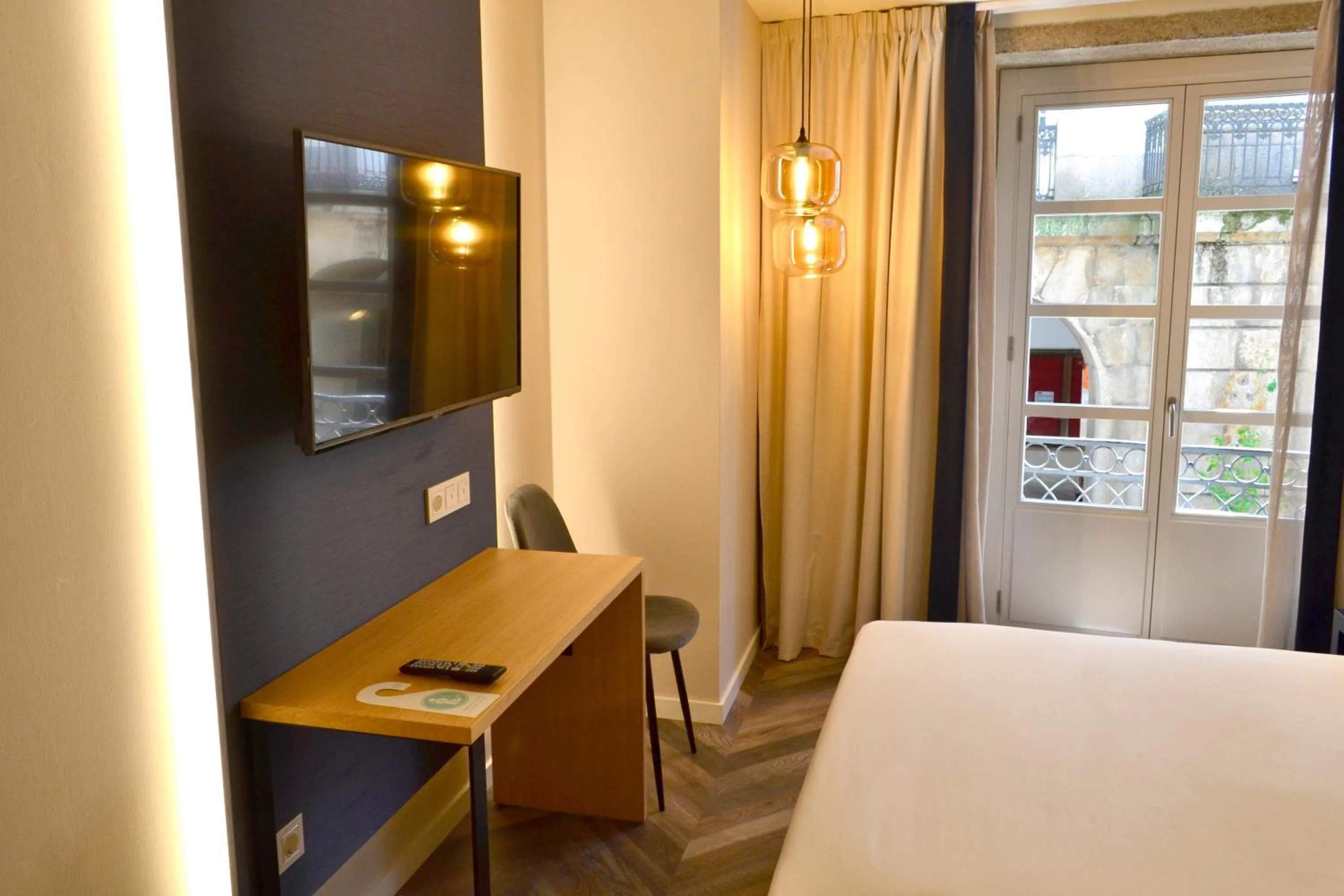 Bed in Hotel Alda Galería Coruña