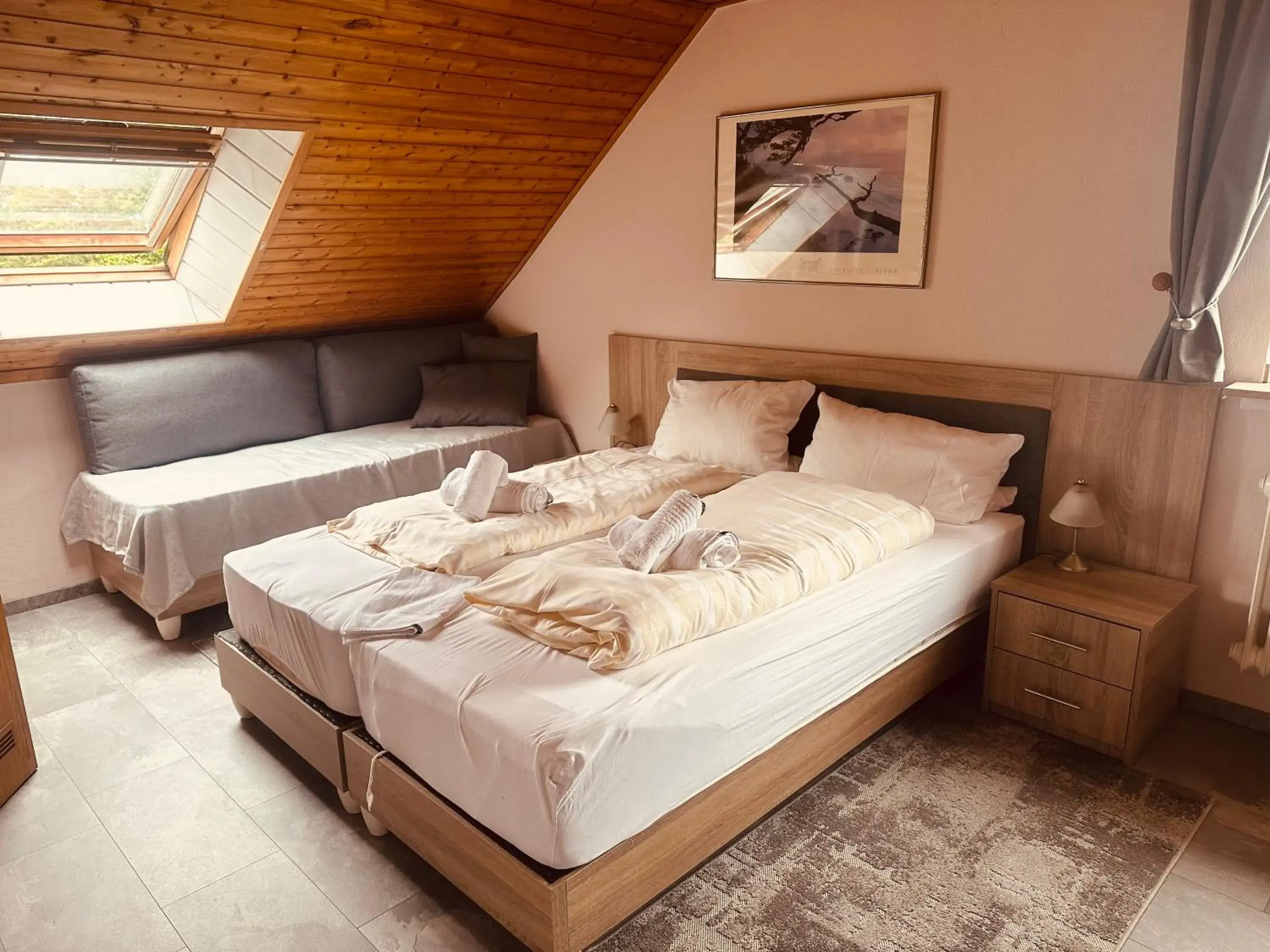 Budget Double Room in Hotel-Restaurant Olympia Budget Double Room in Hotel-Restaurant Olympia