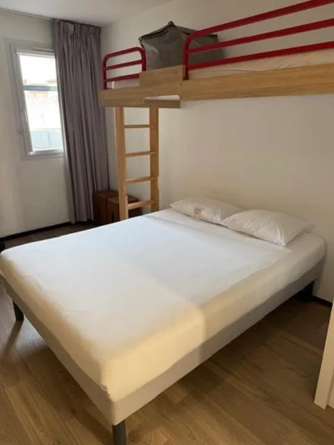 Bed in Ibis Budget Albi Centre