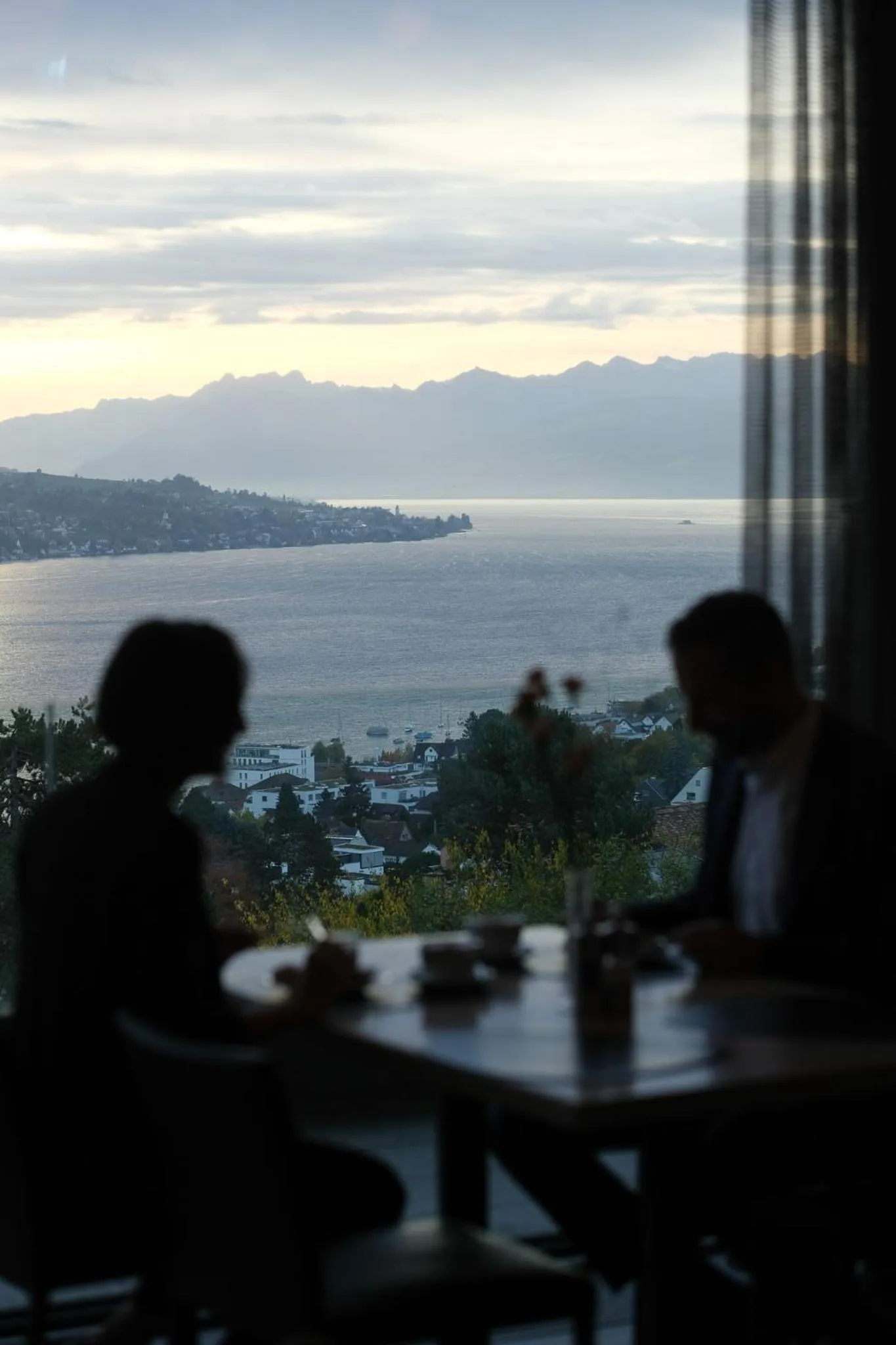 Restaurant/places to eat in Hotel Belvoir Lake View & Spa