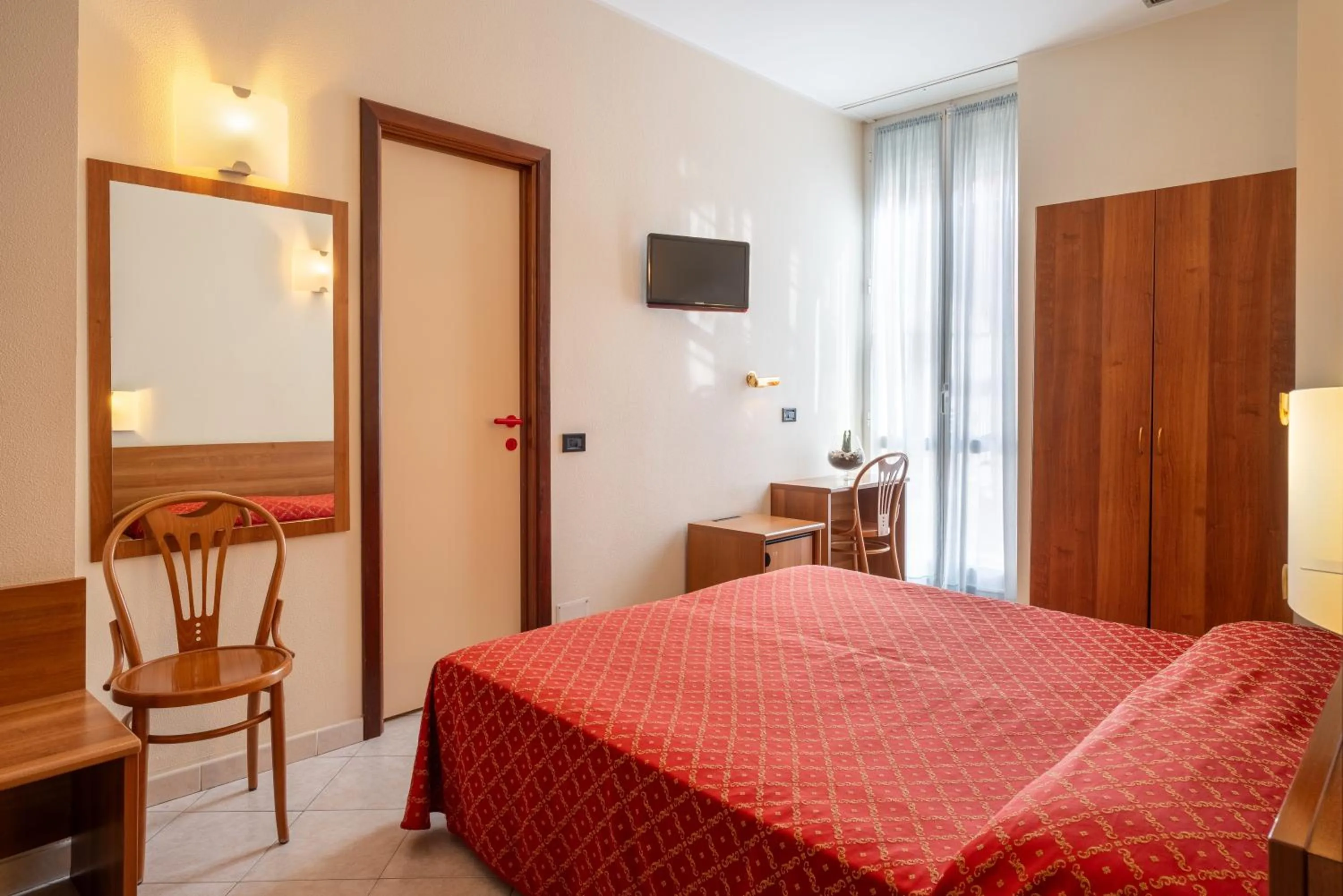 Bedroom in Hotel Careni Villa Italia