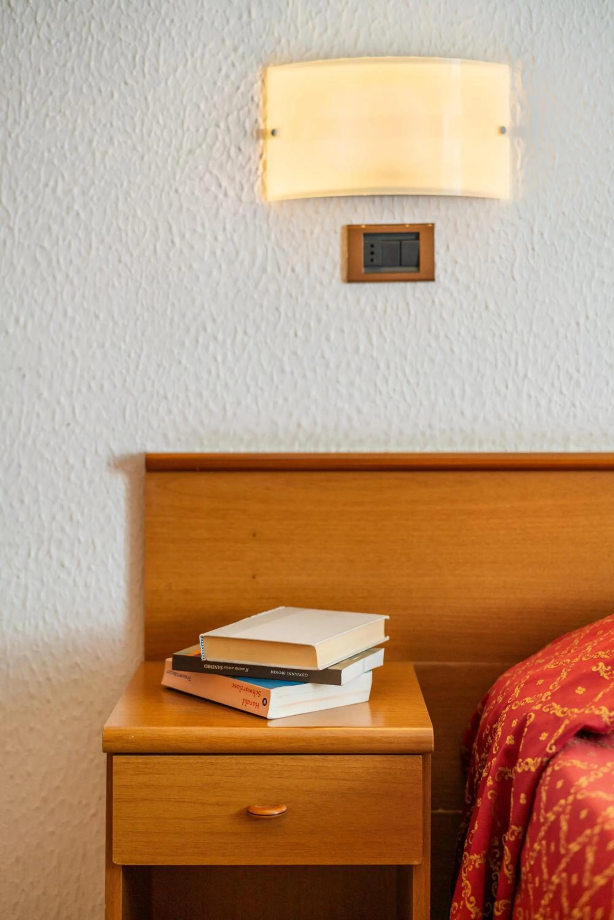 Bedroom in Hotel Careni Villa Italia