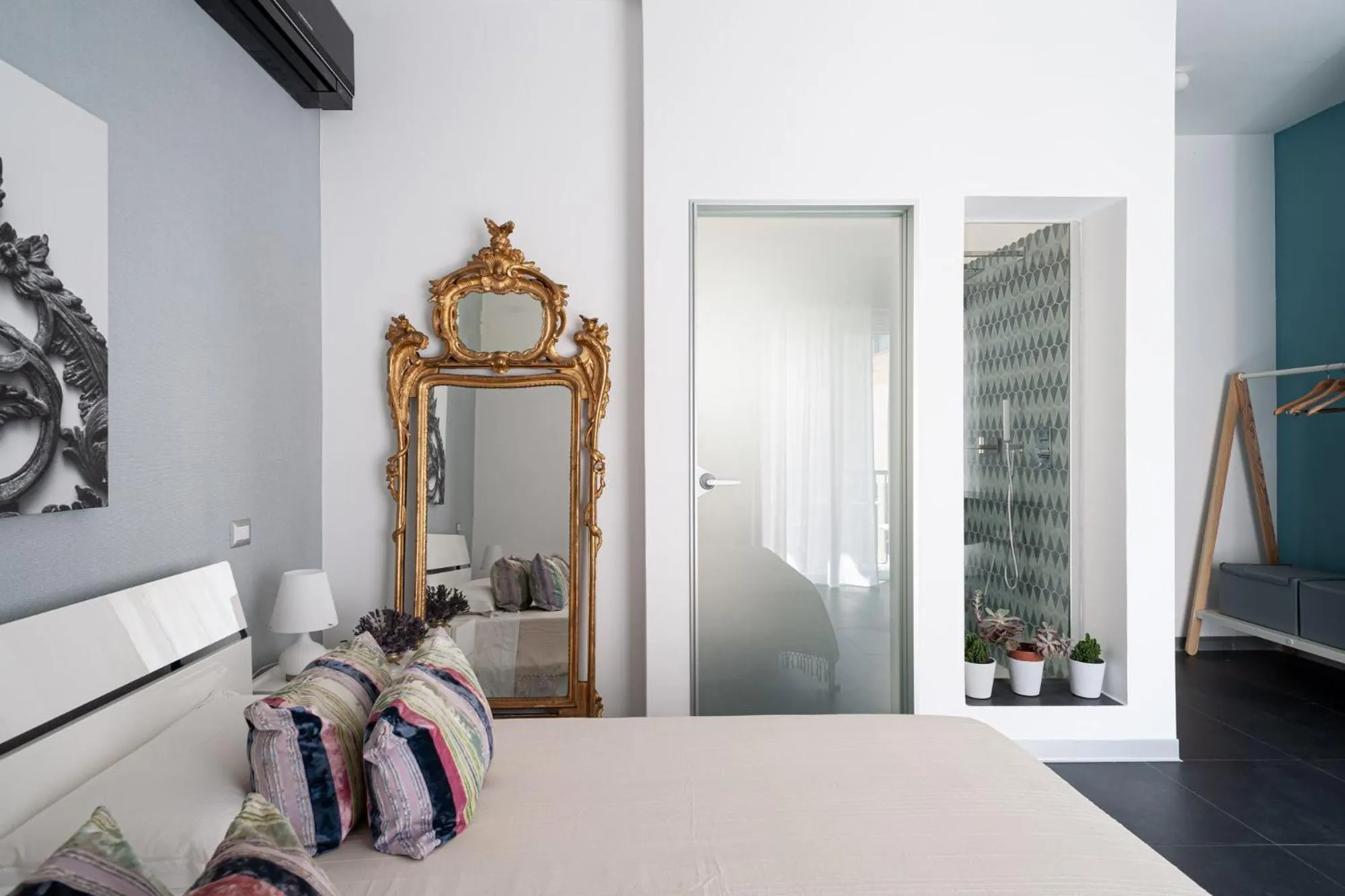 Bed in President Suite