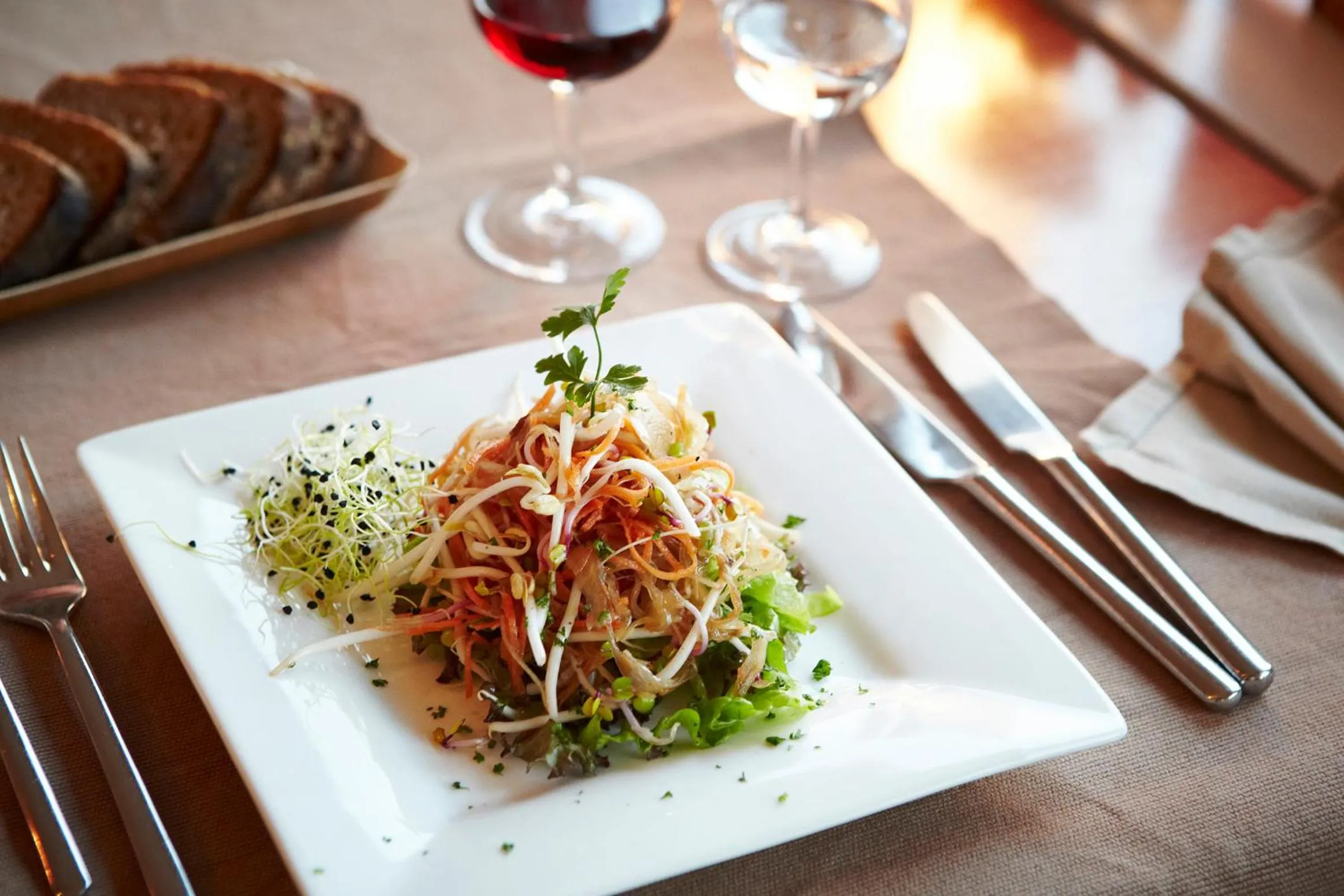 Restaurant/places to eat in EcoHotel L’Aubier