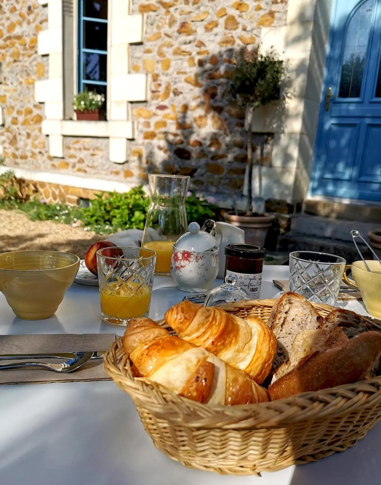 Garden in Quatre Chats sous un Pin