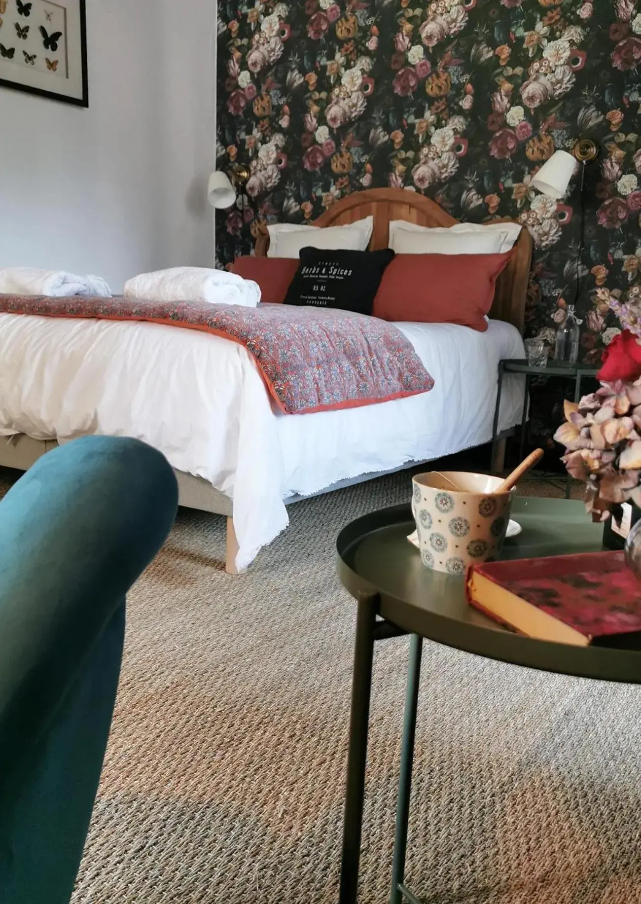 Quatre Chats sous un Pin Quatre Chats sous un Pin