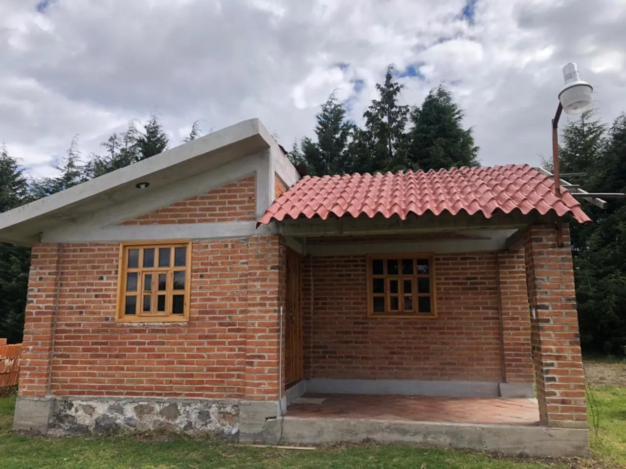 Three-Bedroom House in CABAÑAS TLAXCO LA LOMA