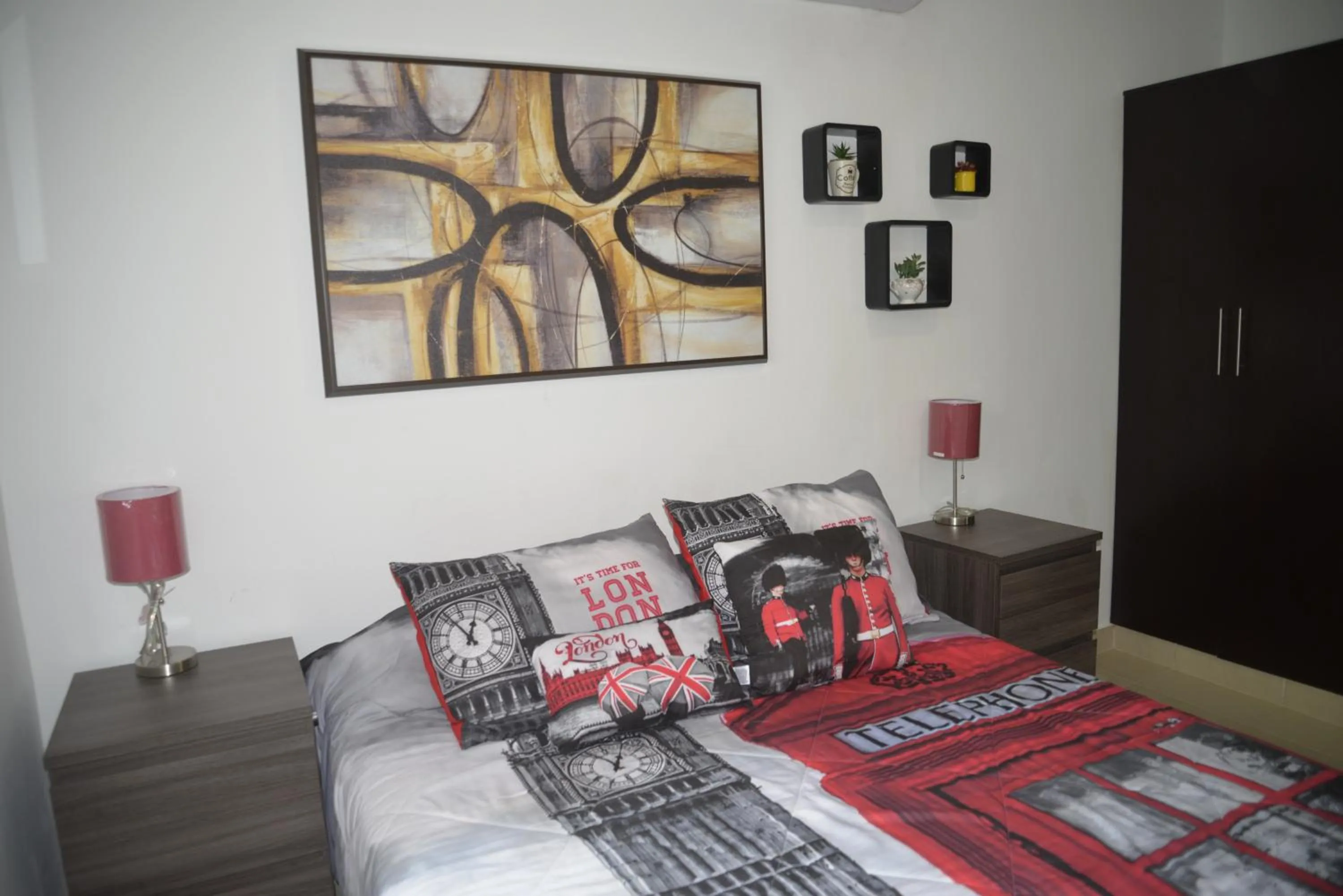 Bedroom, Bed in PLAYA SUITES apartment