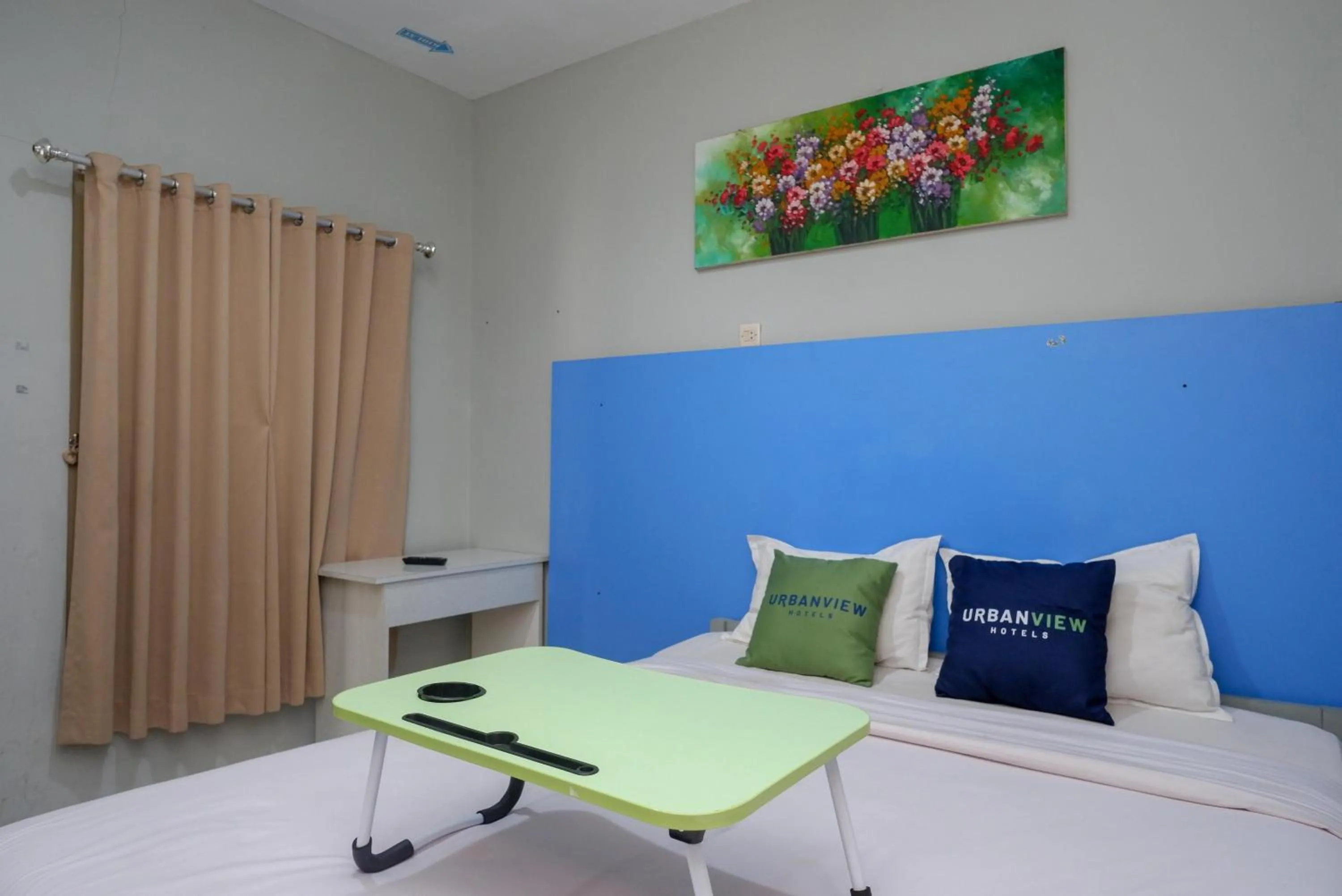 Bed in Urbanview Hotel Syariah Prambanan by RedDoorz