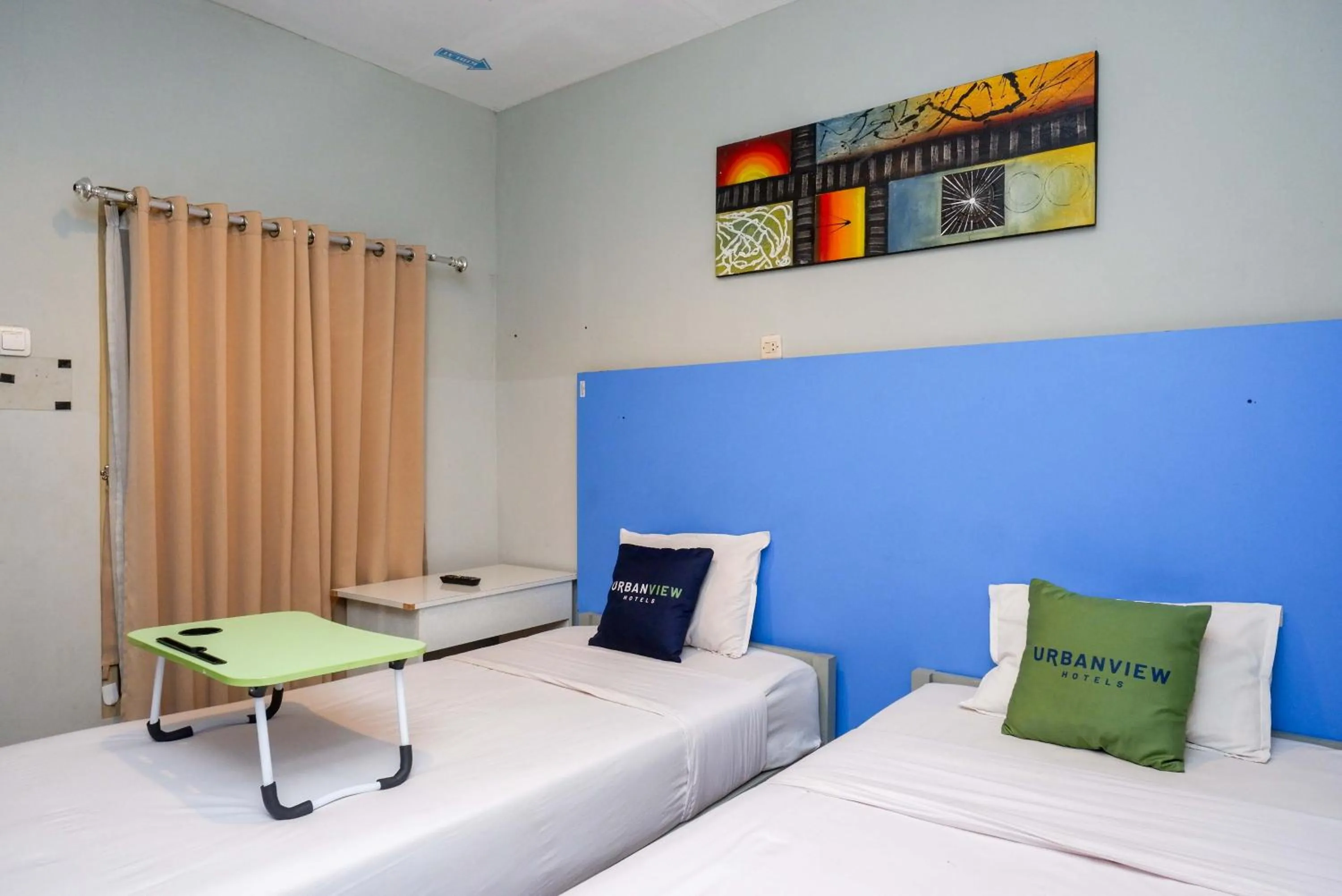 Bedroom, Bed in Urbanview Hotel Syariah Prambanan by RedDoorz