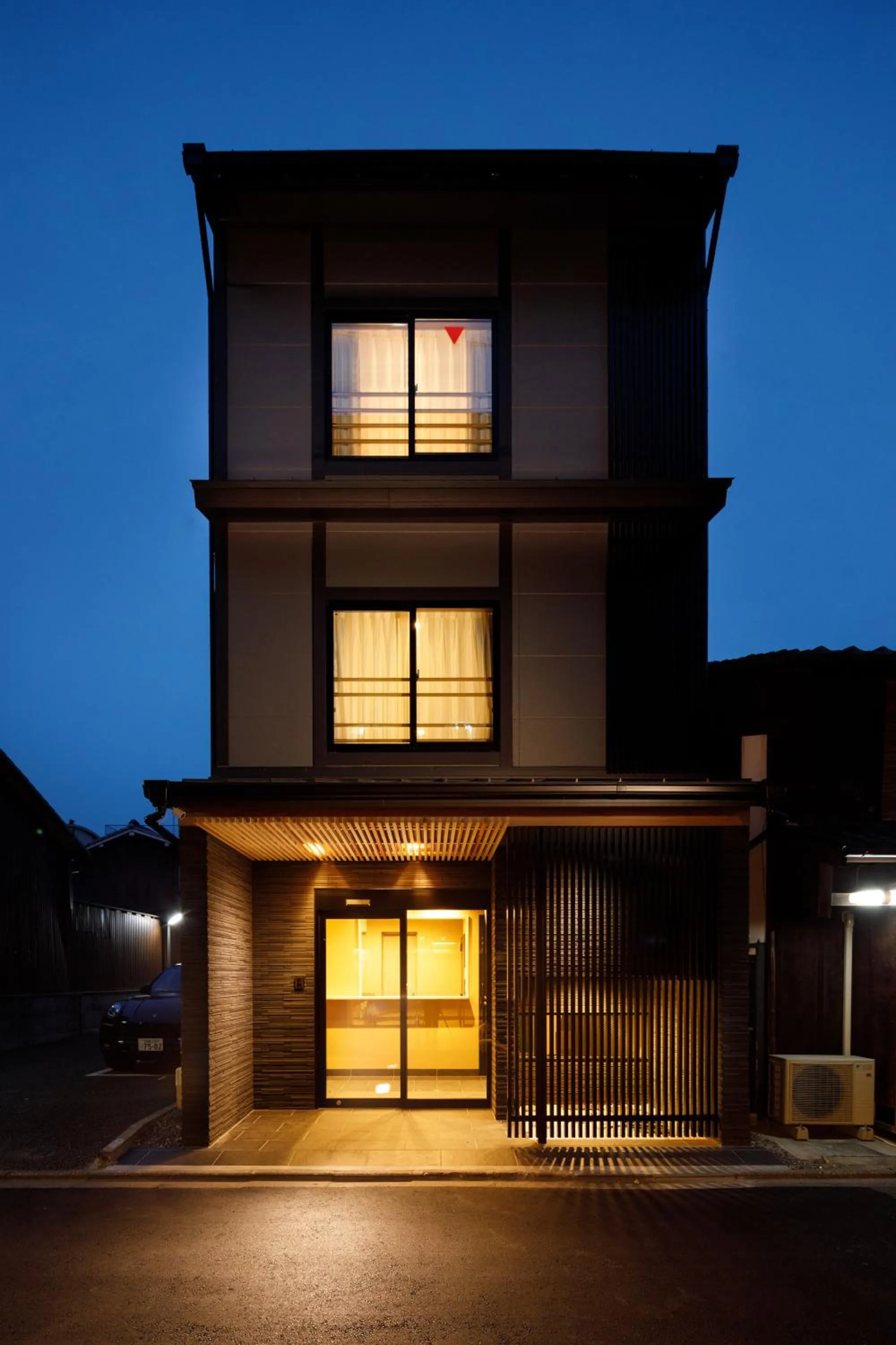 Facade/entrance in Connect inn Gion-Shijo