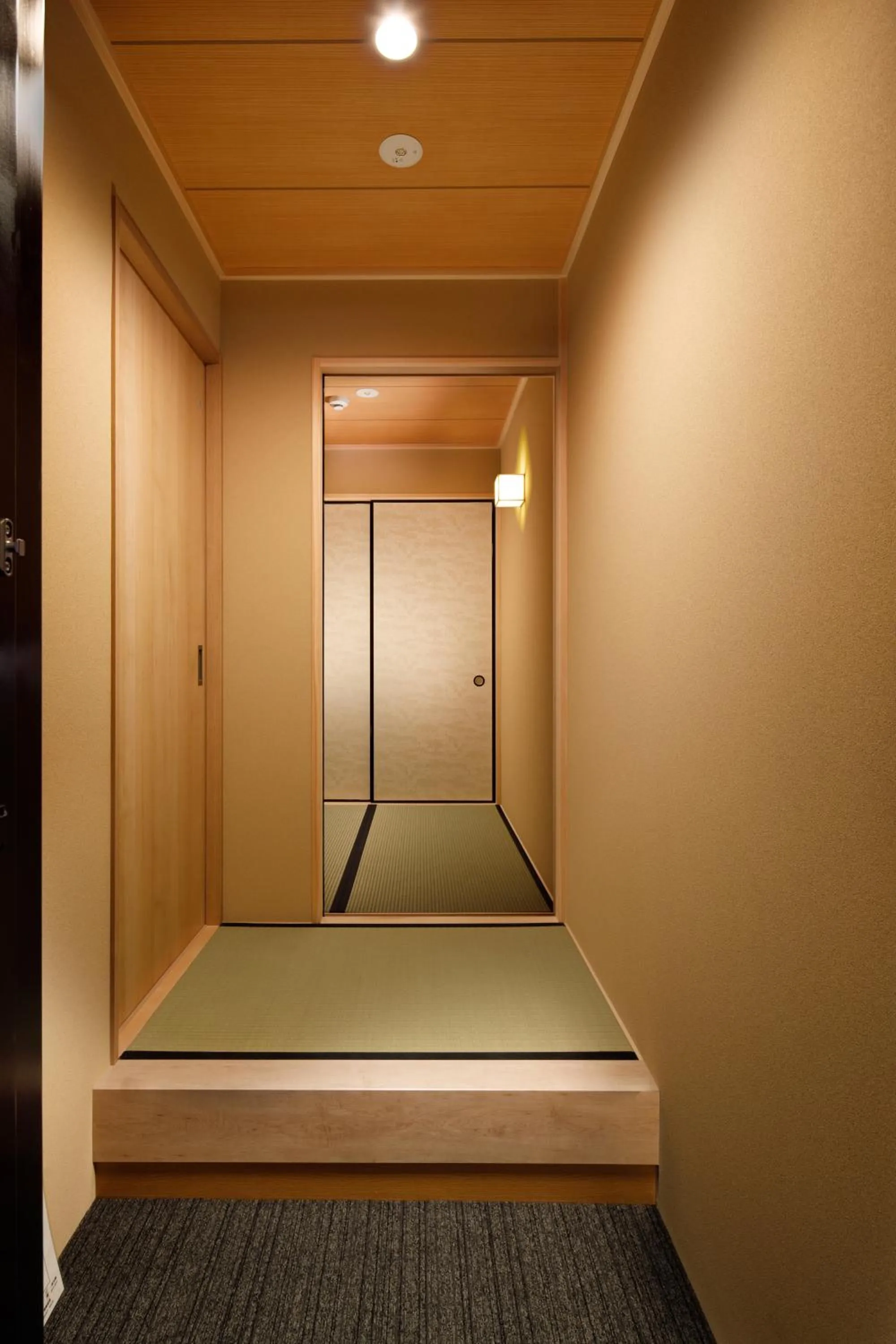 Photo of the whole room in Connect inn Gion-Shijo