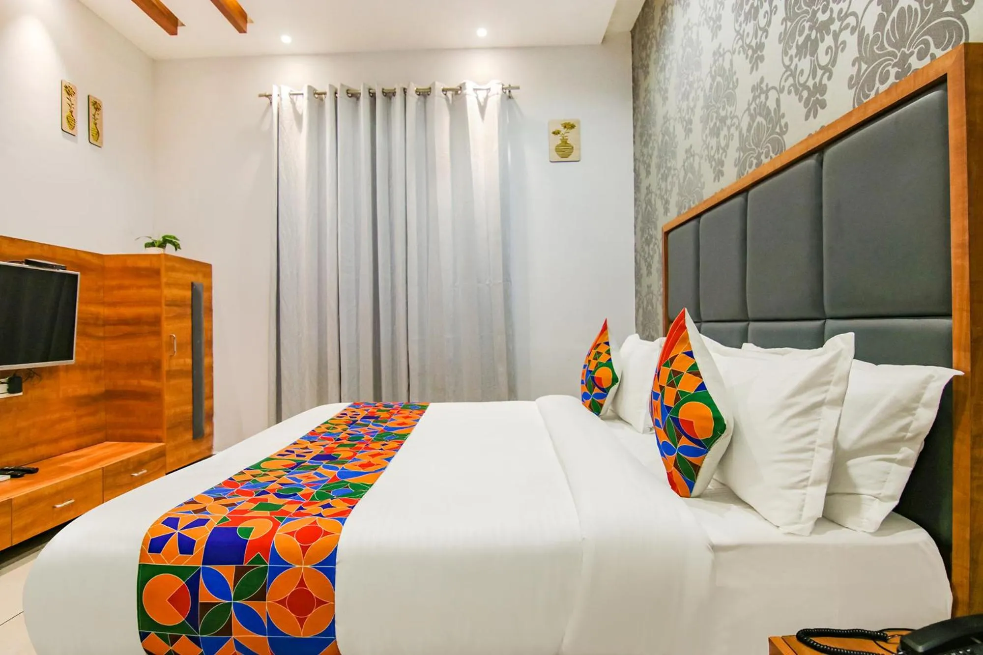 Bed in FabHotel Royal Mapple