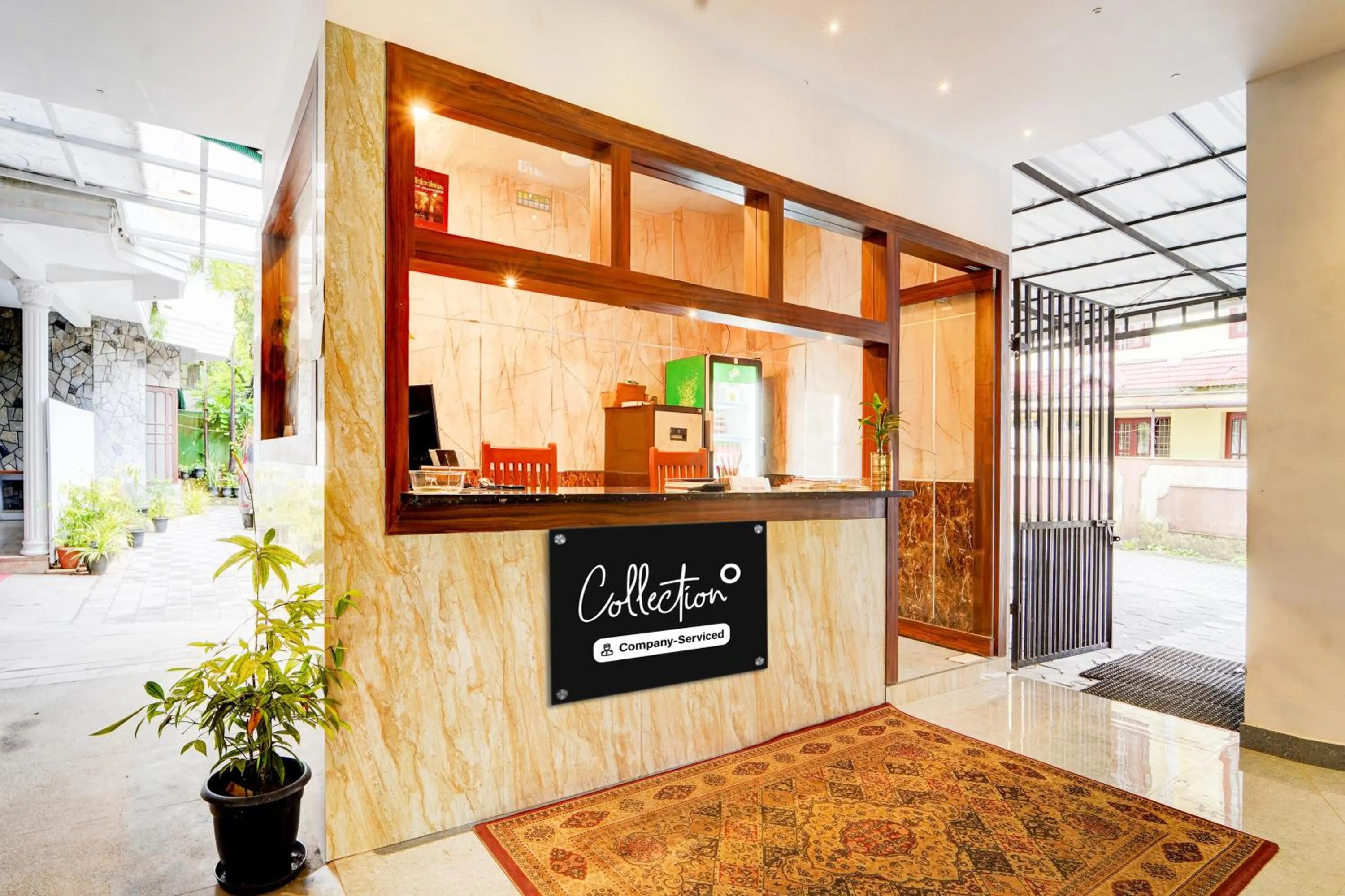 Lobby or reception in Super Collection O Vazhakkala Kakkanad