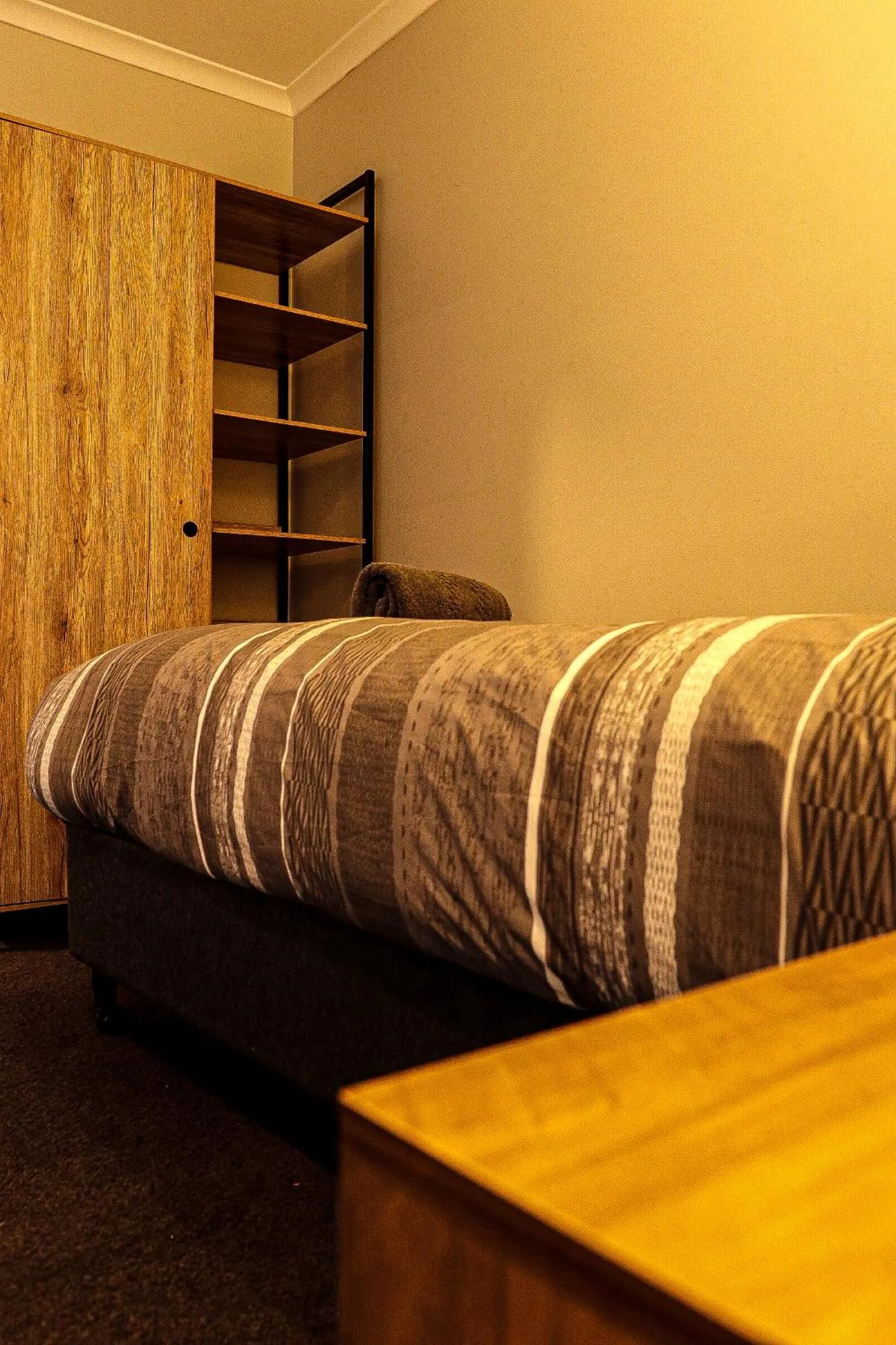 Bed in Cooroona Alpine Lodge