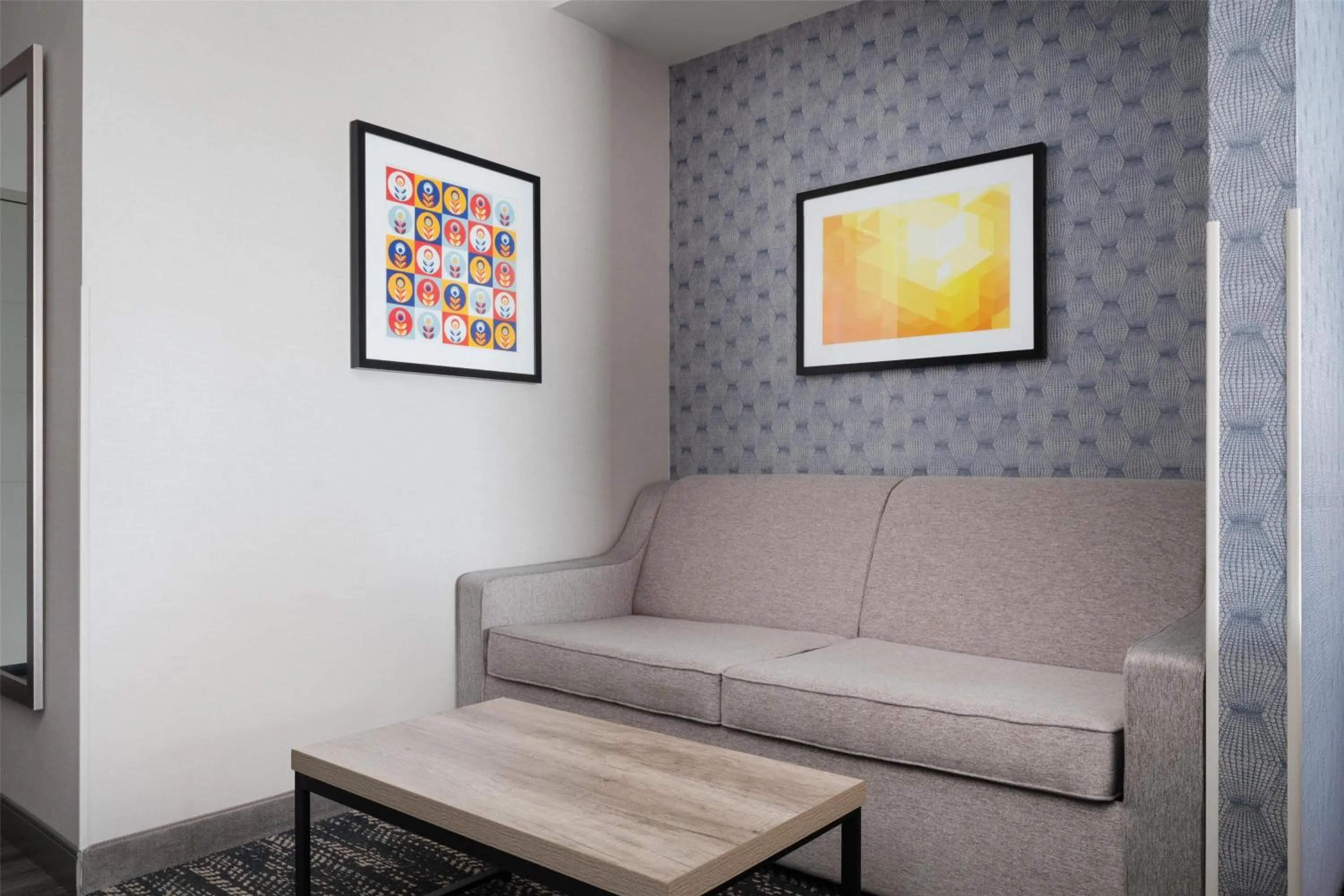 Bedroom in Best Western Premier Executive Residency Medicine Hat