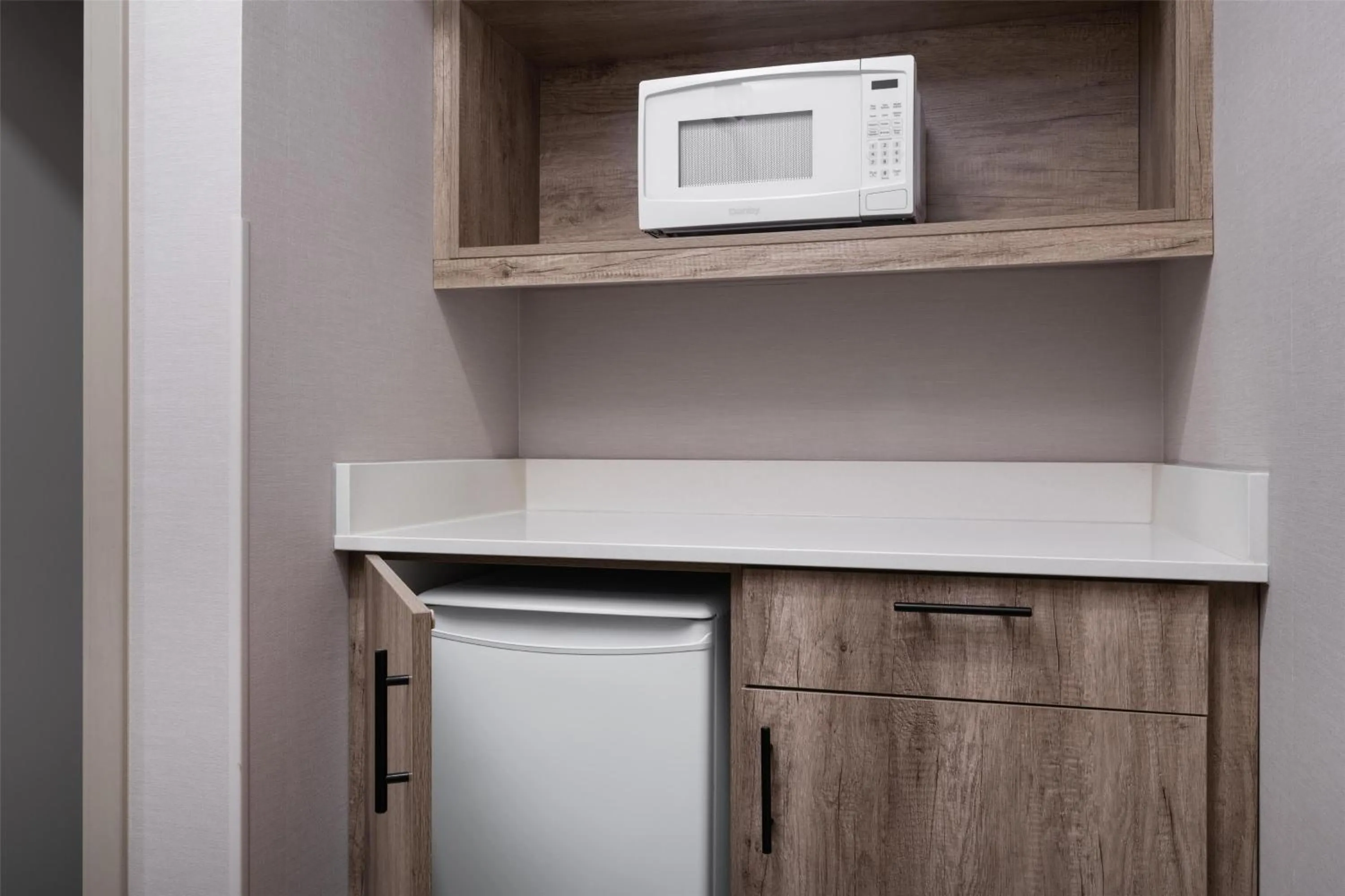 Bedroom in Best Western Premier Executive Residency Medicine Hat