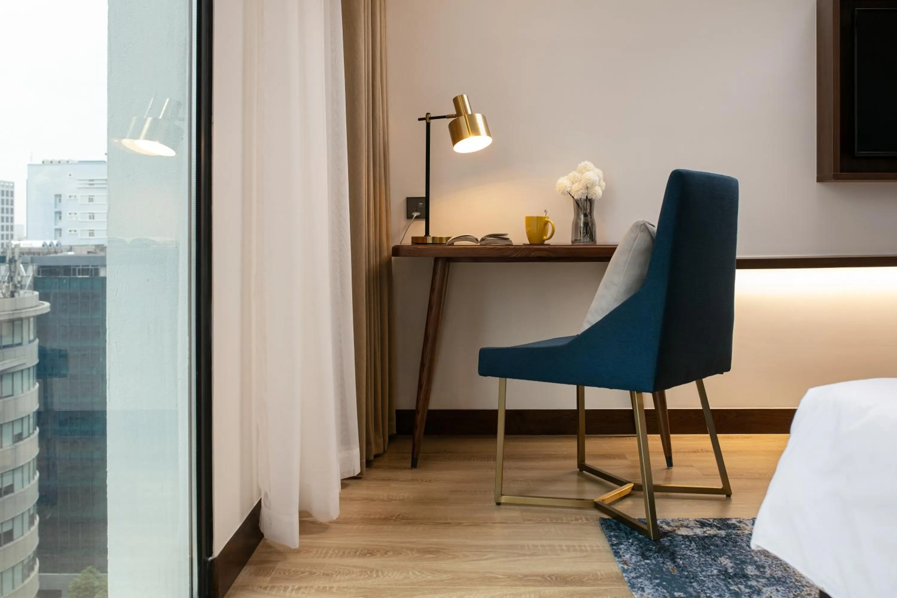 Seating area, Bed in Eastin Hotel & Residences Hanoi